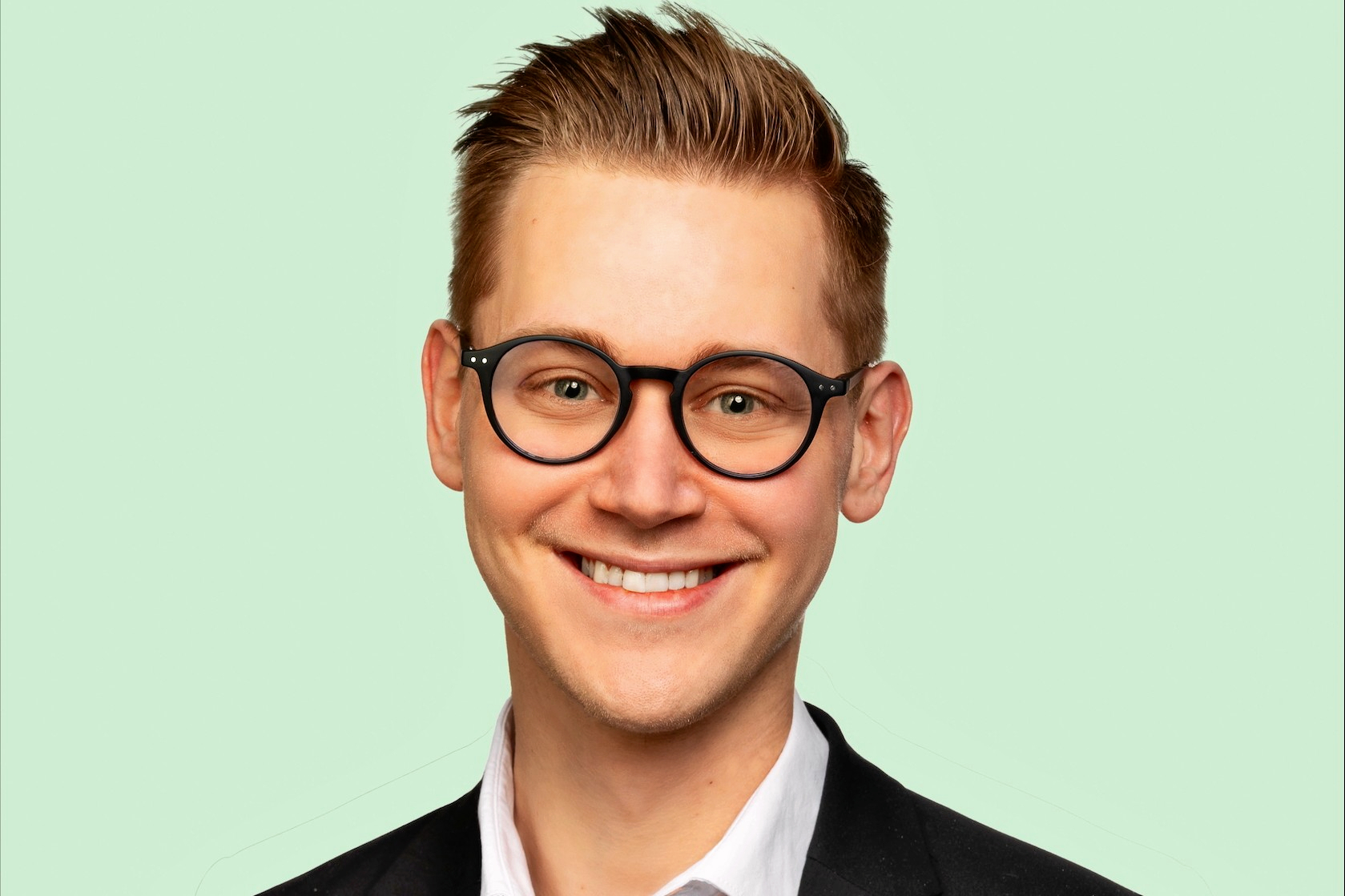 Benjamin Pedersen (K) svarer på kritik.