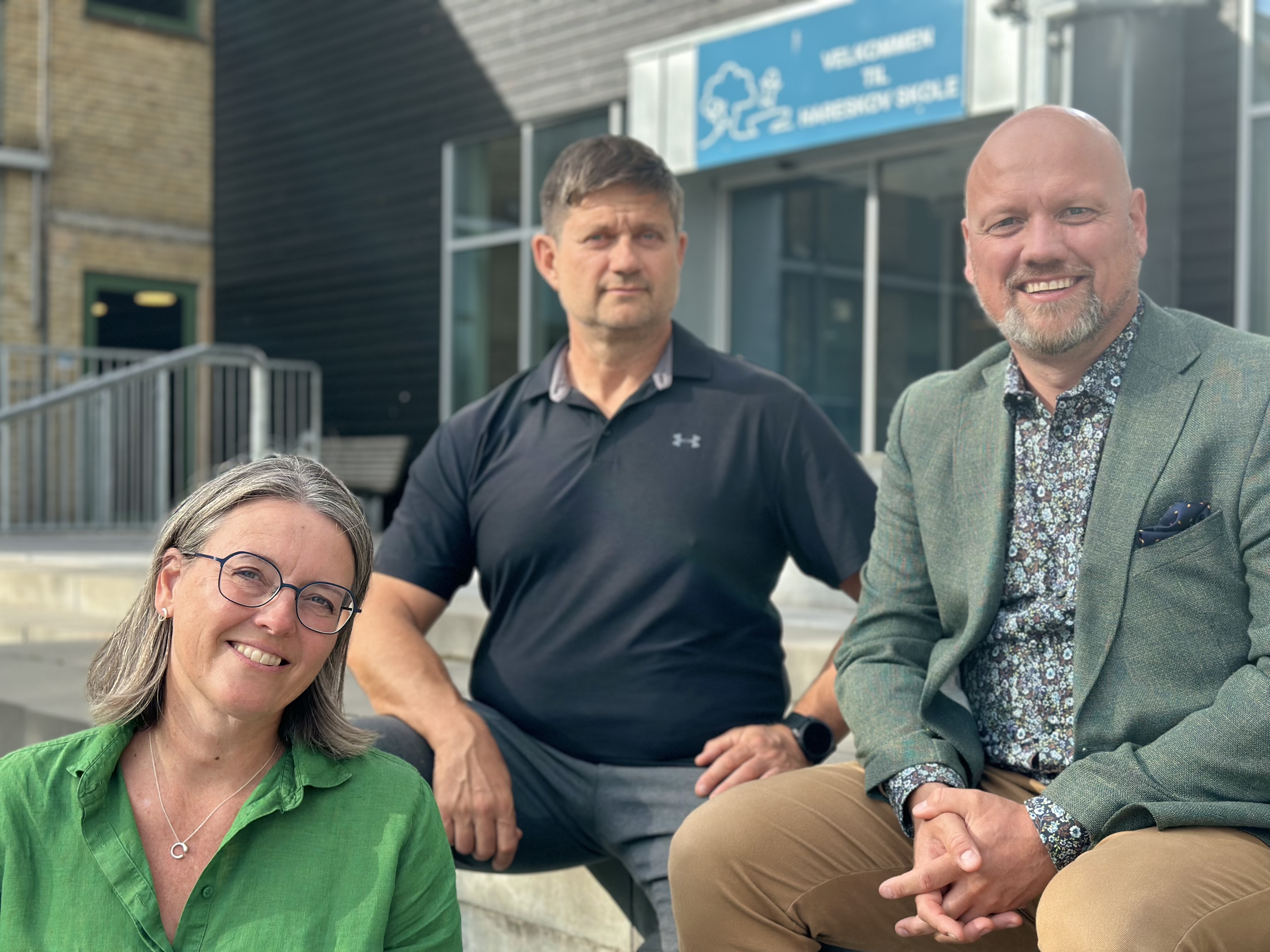 Tine Hessner, Nils Toft og Anders Medum Groth fra Radikale Venstre peger på én helt særlig forudsætning for at kunne løfte andelen af pædagoger fra 60 til 70 procent.