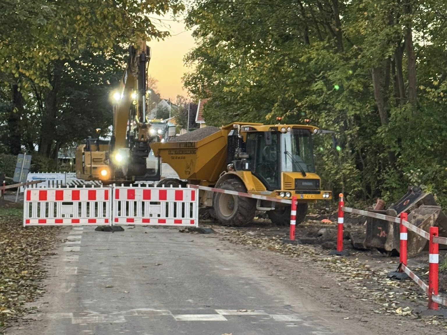 Dette syn mødte uventet beboerne i Kværkeby mandag morgen.
