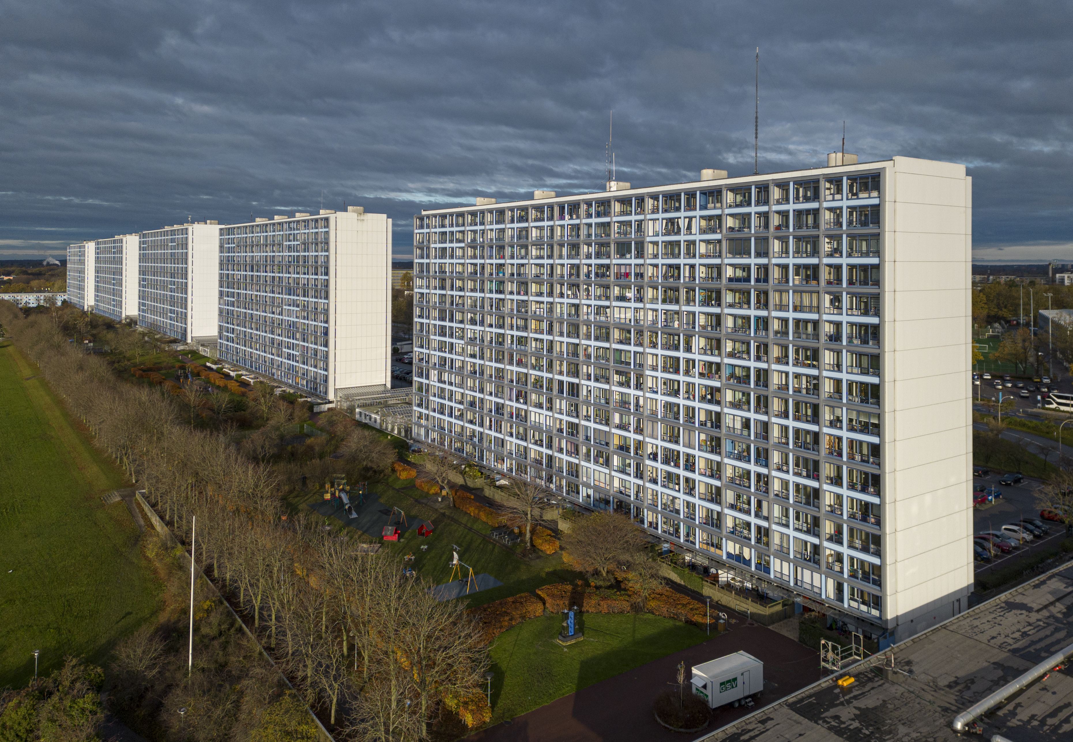 Bygningskultur og Klima beskæftiger sig med etageboligbygninger fra perioden 1930 til og med 1974.