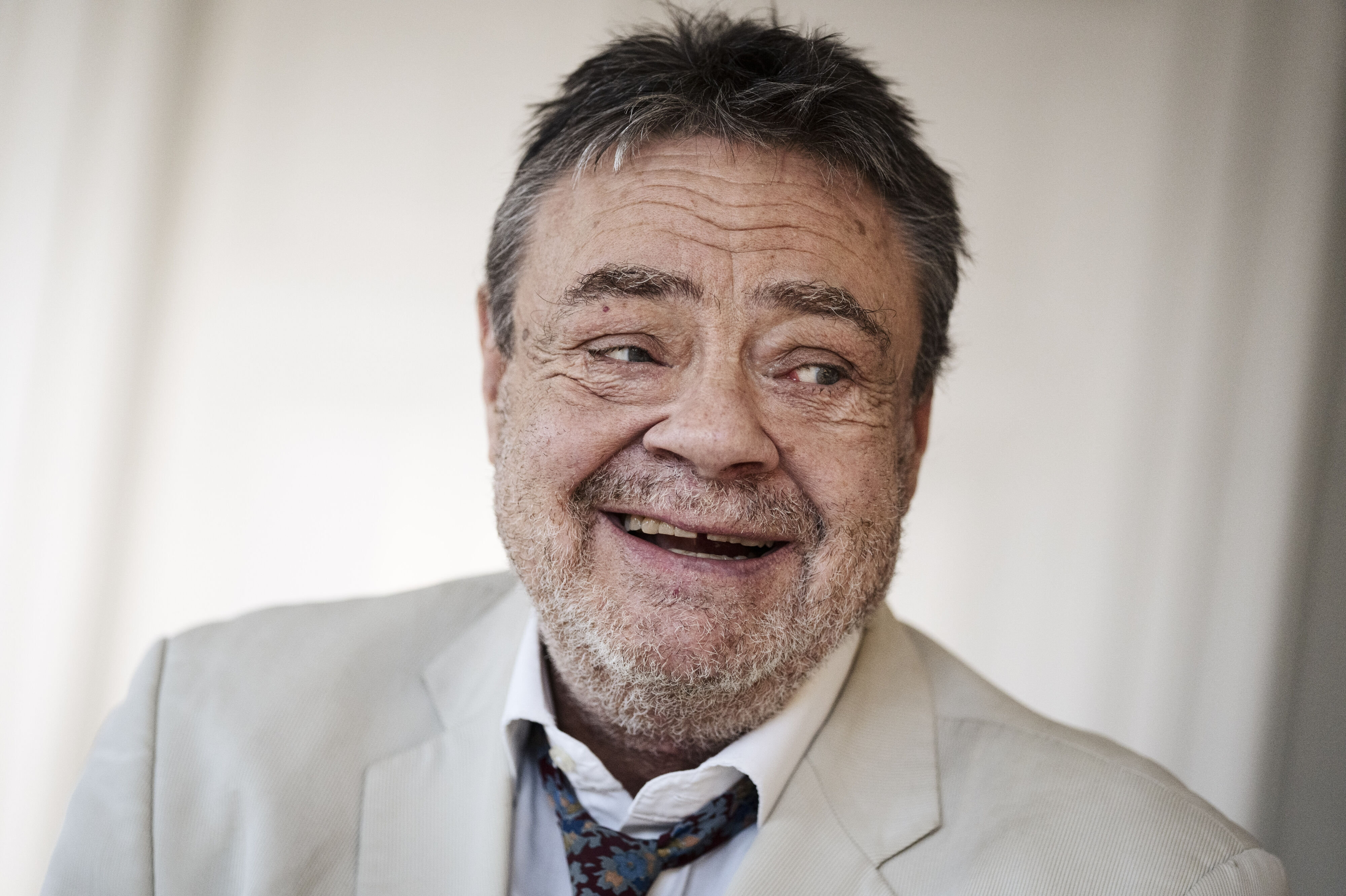 Tommy Kenter fyldte 75 år i foråret.  - Det var ligesom at fylde 74. Det er jo bare et tal, ikk'. Det jeg går mest op i, er mere, i hvilket tempo forfaldet sætter ind, siger den kendte entertainer. (Arkivfoto).