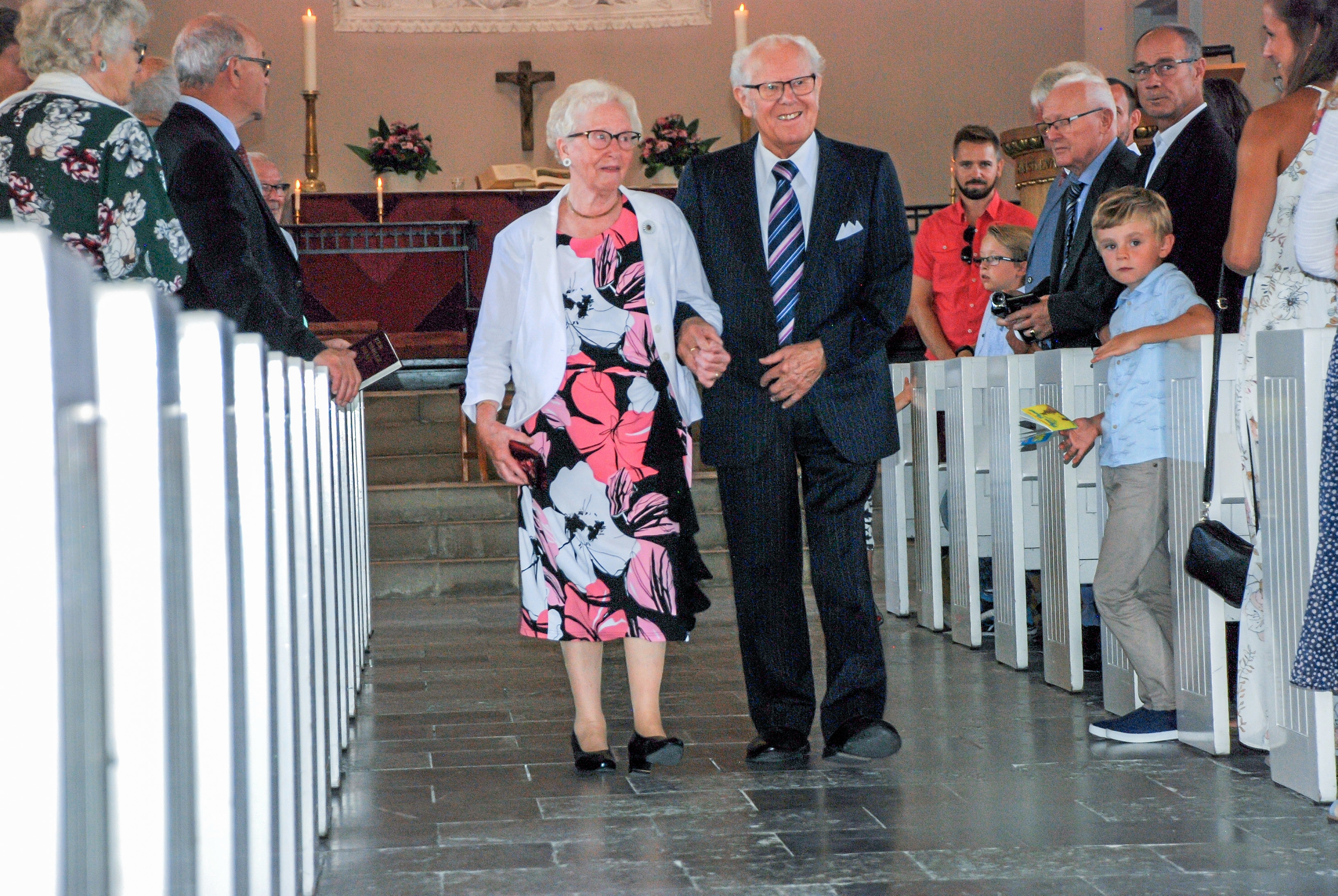 Grethe og Børge Noer var gift i over 76 år og kunne sidste år fejre kronjuvelbryllup. - Privat Grethe og Børge Noer var gift i over 76 år og kunne sidste år fejre kronjuvelbryllup.