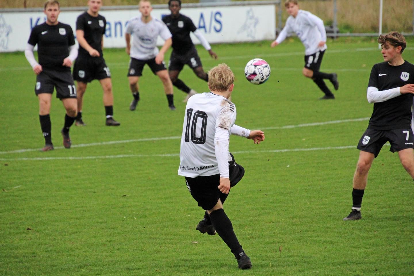 Christian Konradsen bragte Frederiksværk foran 1-0 i lørdagens udekamp mod Jyllinge