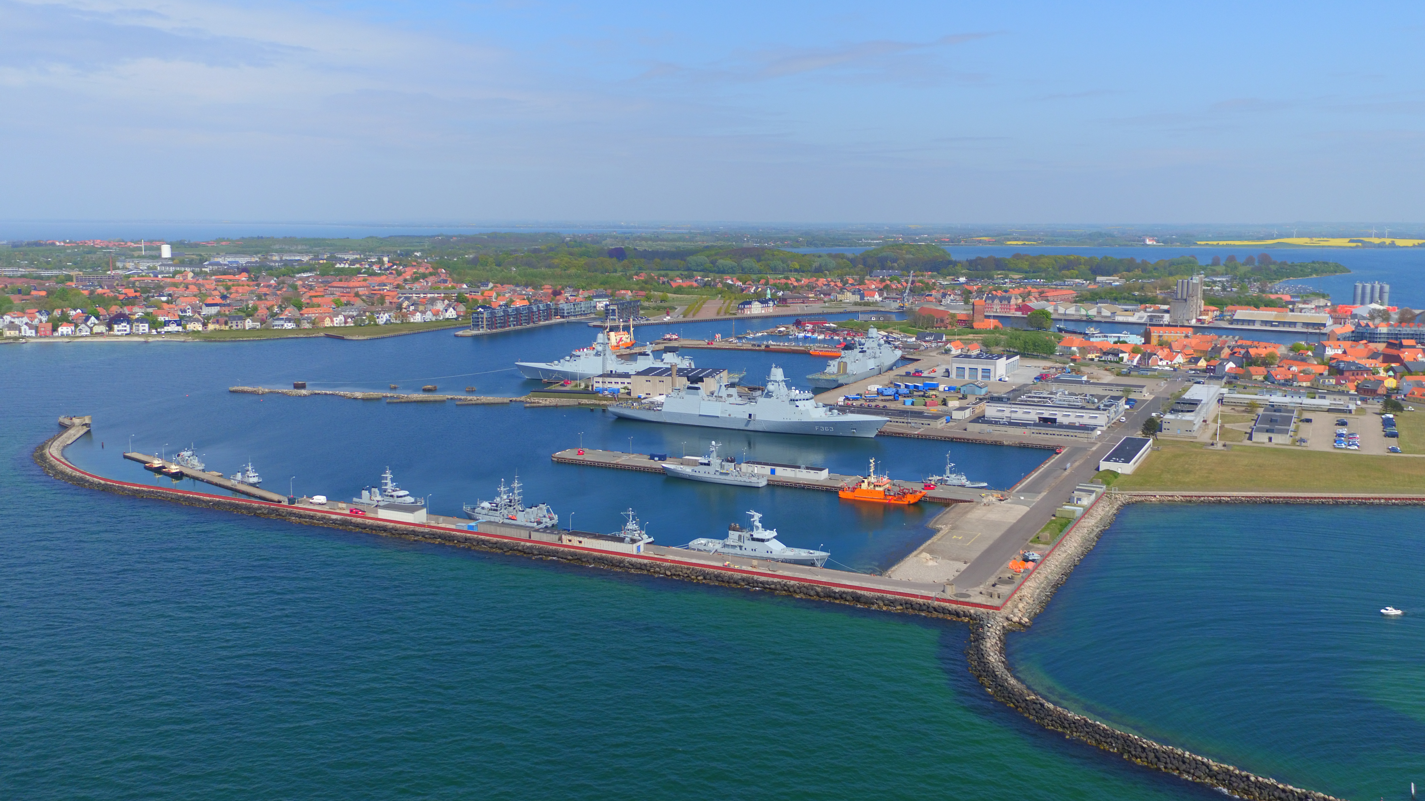 Der har været en overvældende interesse for at deltage i onsdagens borgermøde om forslag til lokalplan 1310 – Udvidelse af Flådestation Korsør.