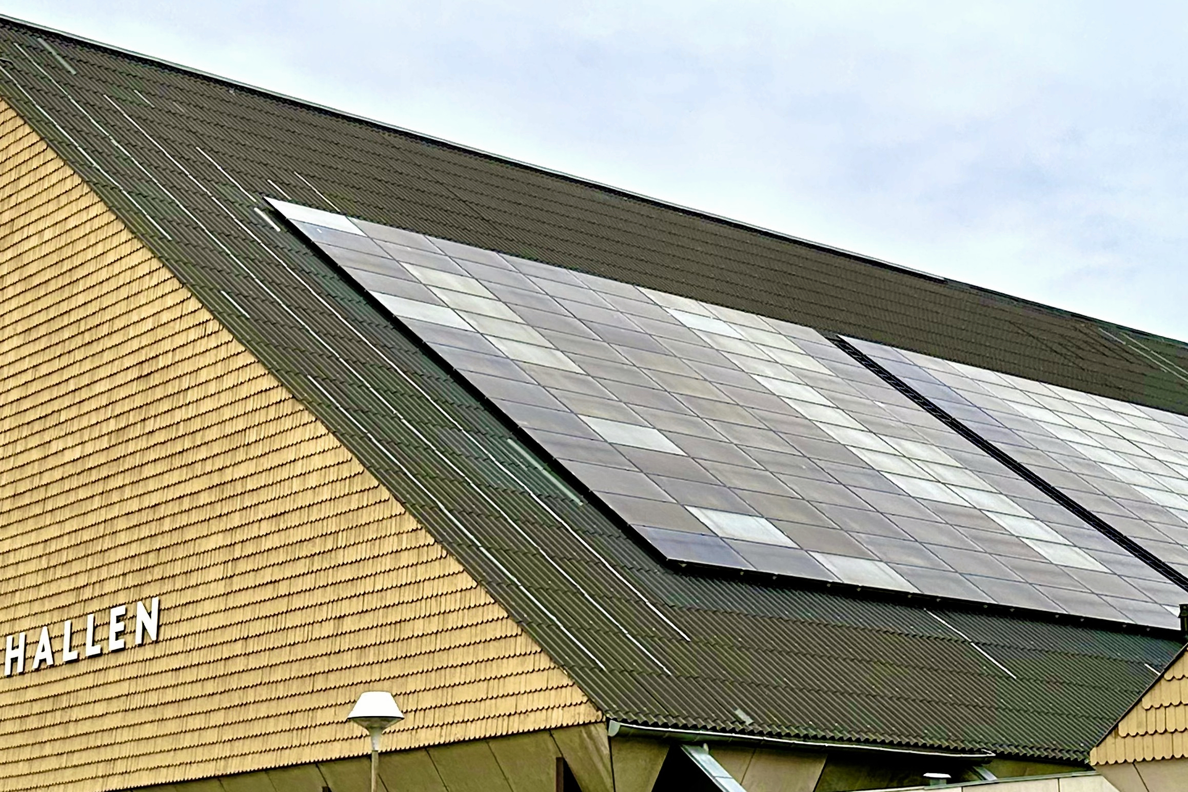 Klimabevægelsen i Rudersdal opfordrer de lokale politikere til at komme i arbejdstøjet, når det gælder installering af solceller i kommunale bygninger.