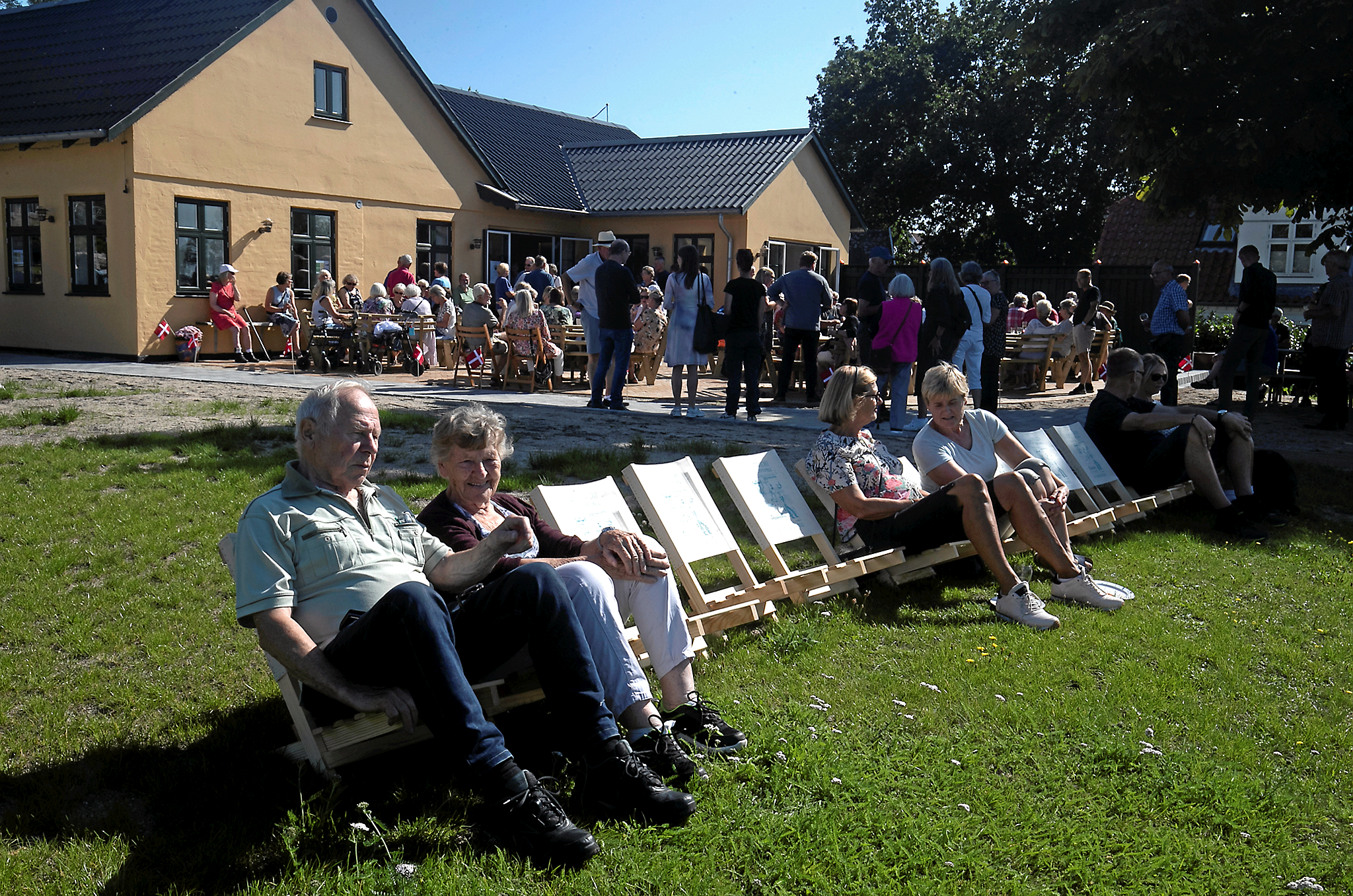Jyllinge Jazzfestival vil holde koncerter på plænen ved Fjordglimt Café og Kulturhus. Billedet her er fra indvielsen i 2021.
