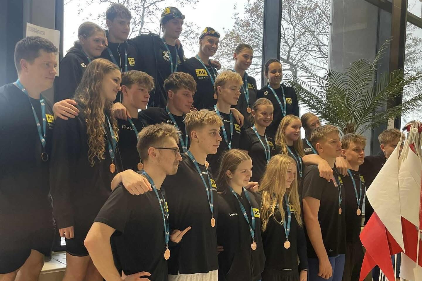 Det var en klub med stolthed uden på trøjen, som vendte hjem fra DM for hold i weekenden, hvor A6-Swim fik den bedste placering i mange år.