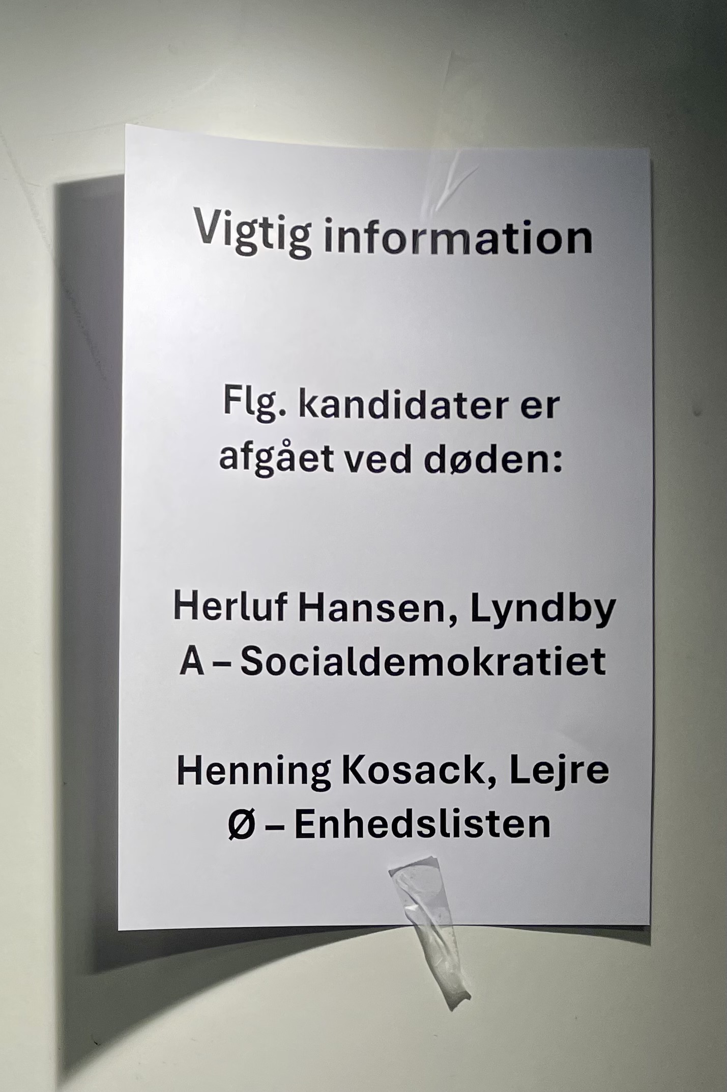 Ved dagens kommunalvalg i Lejre fremgår to kandidater, der er afgået ved døden, fortsat på stemmesedlen. Årsagen er, at kandidatlisterne ikke længere kunne ændres, da dødsfaldene indtraf.