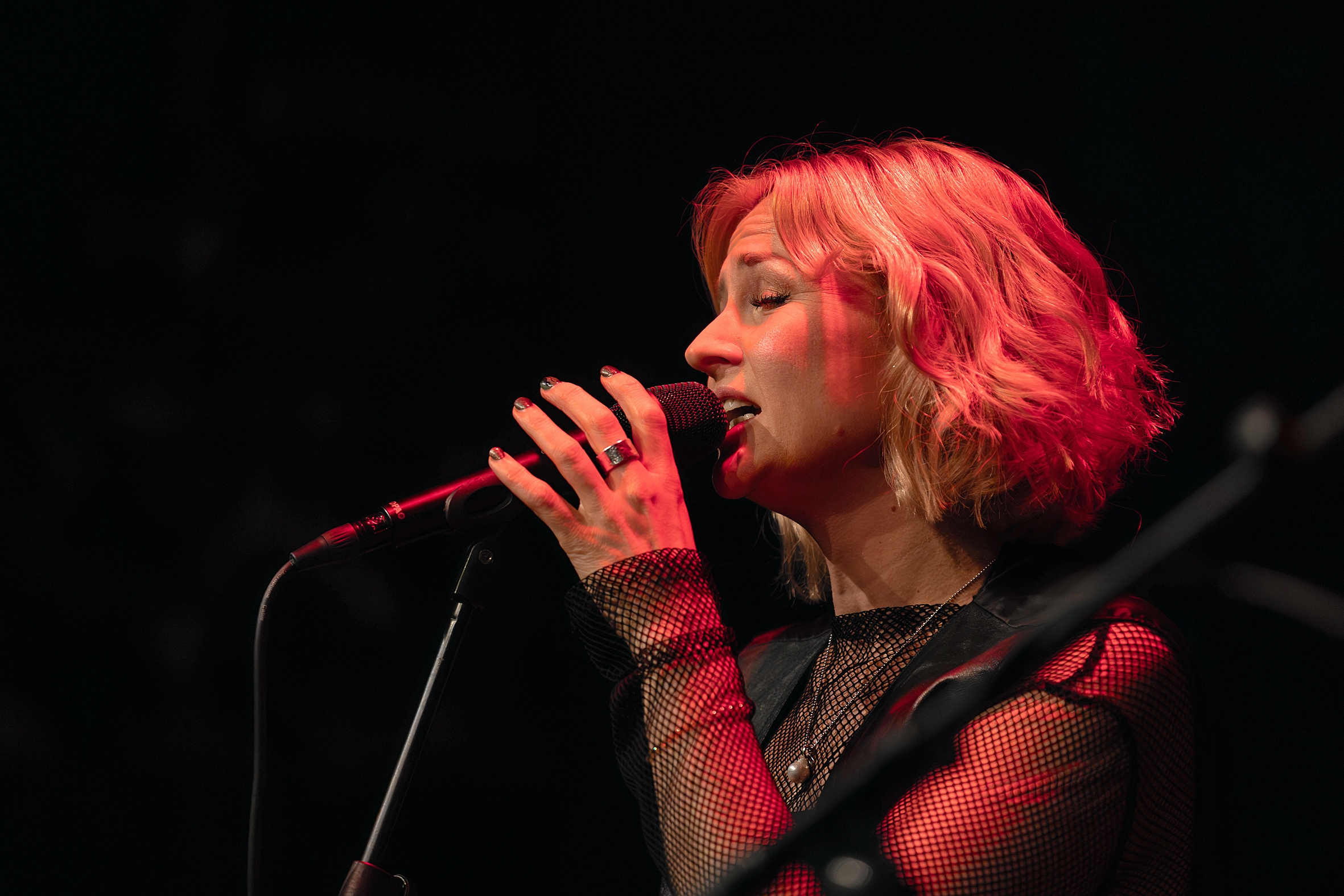 Stine Bramsen har rejst langt fra Alphabeat til makkerskabet i Bye Bye Brenda. - Mikael Vester Stine Bramsen har rejst langt fra Alphabeat til makkerskabet i Bye Bye Brenda.