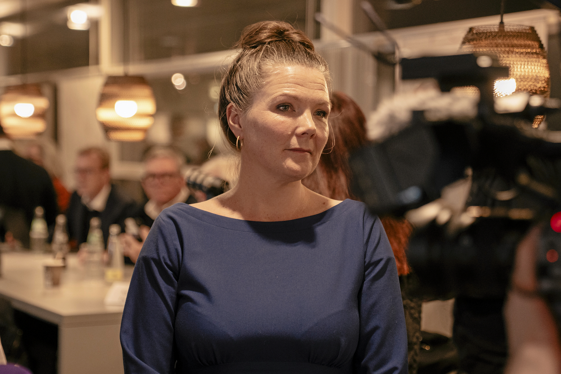 Borgmester Marie Stærke afventer - ligesom en propfyldt - rådhuskantine vælgernes dom.