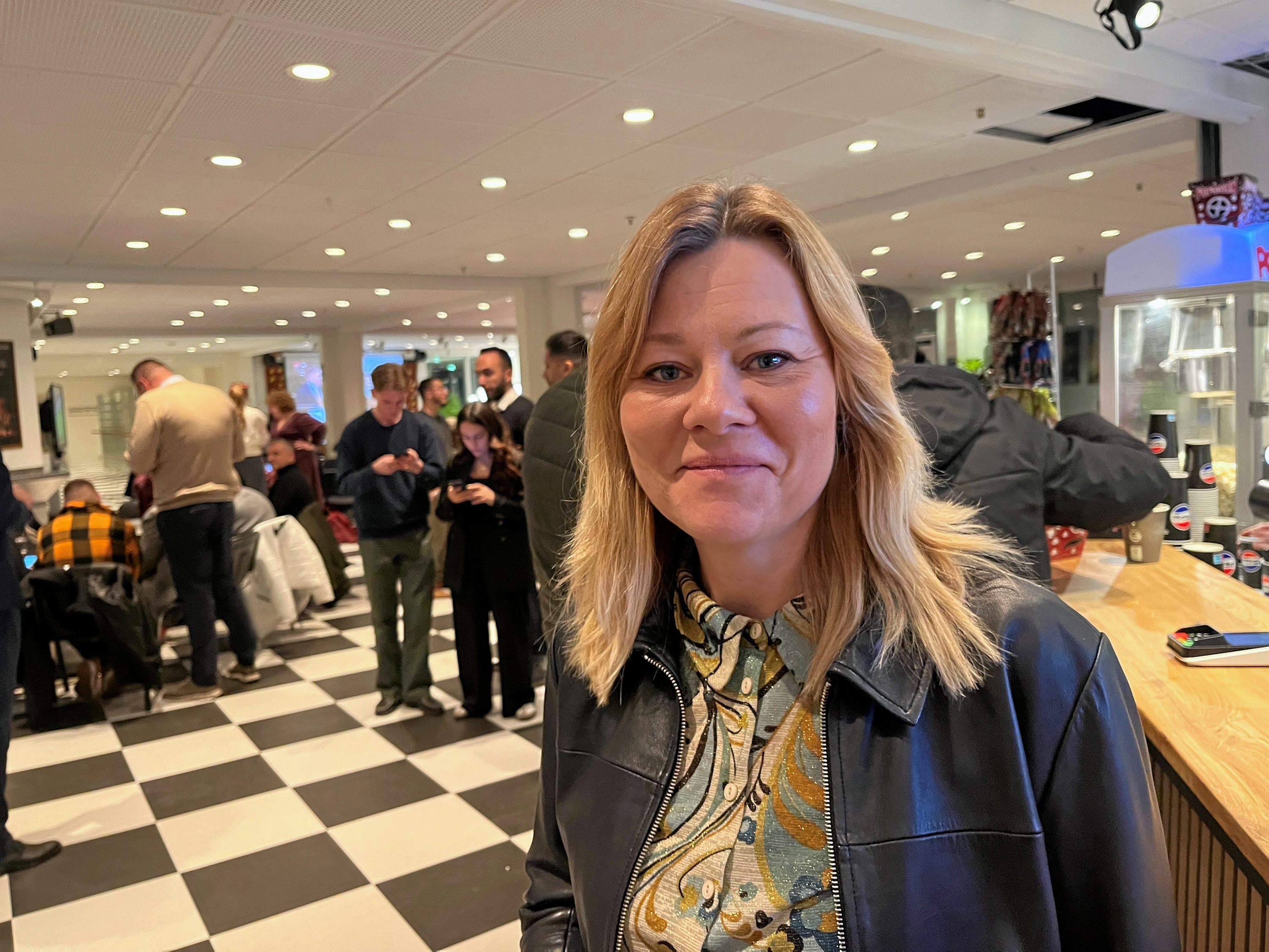 Vivi Nør Jacobsen smiler af sine fem mandater til SF, men ærgrer sig over, at det røde flertalt ikke blev udnyttet.