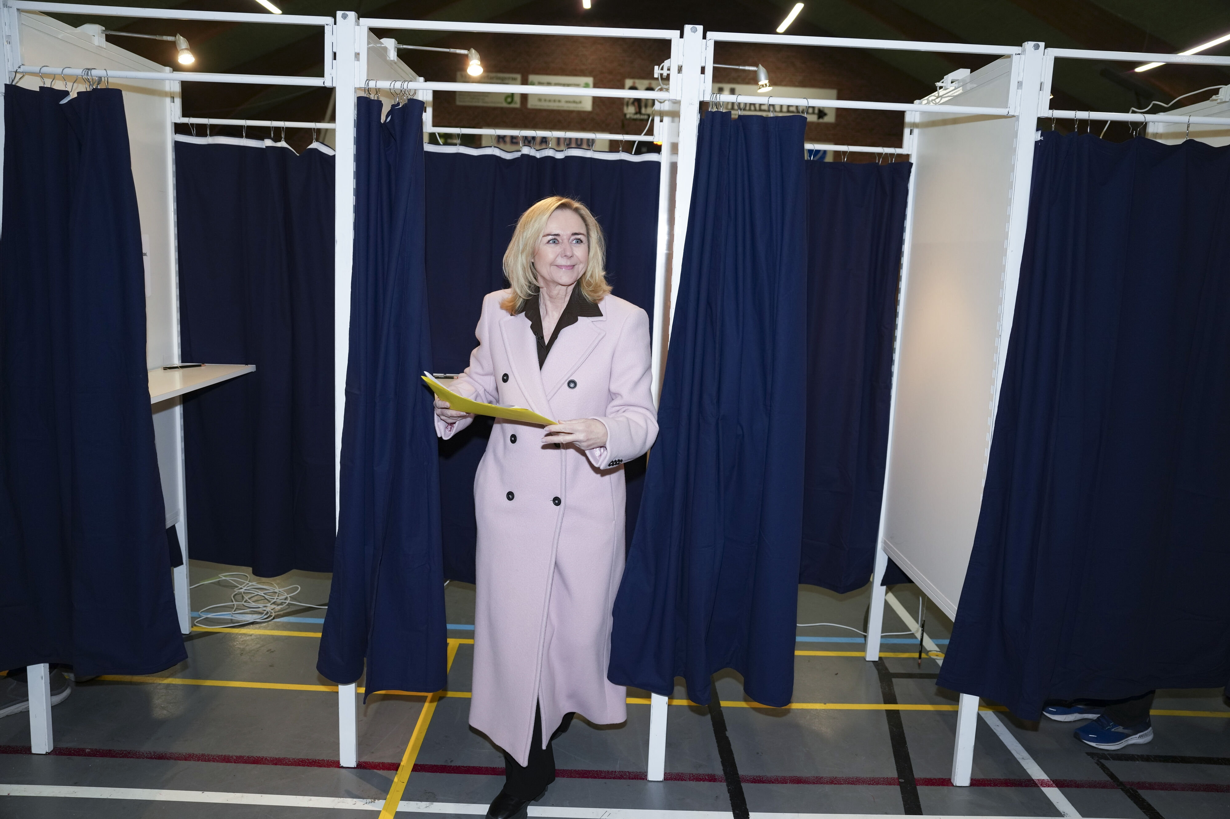 De Konservatives partiformand, Mona Juul, afgav sin stemme til valget tirsdag formiddag på en skole i Horsens. (Arkivfoto).