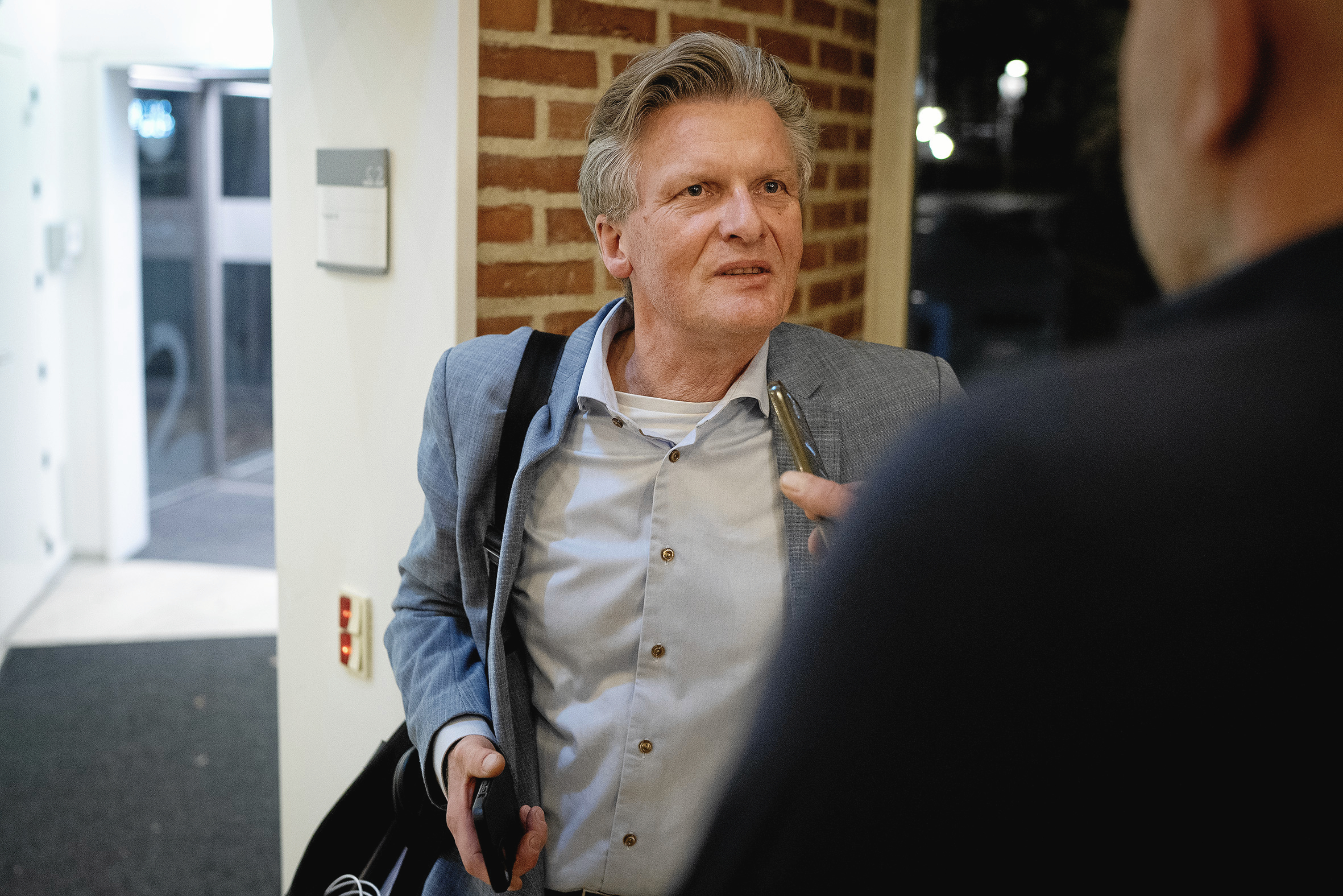 - Det er en katastrofe. Det er simpelthen ikke godt nok, det må jeg sige. Det chokerer mig, lyder det fra Lars Søndergaard som en reaktion på det dårlige valg til Venstre.