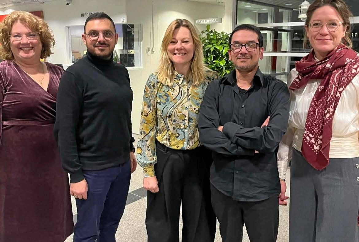 - Her ser I SFs nye gruppe i Albertslund, skriver Vivi Nør Jacobsen på sin Facebook-væg.