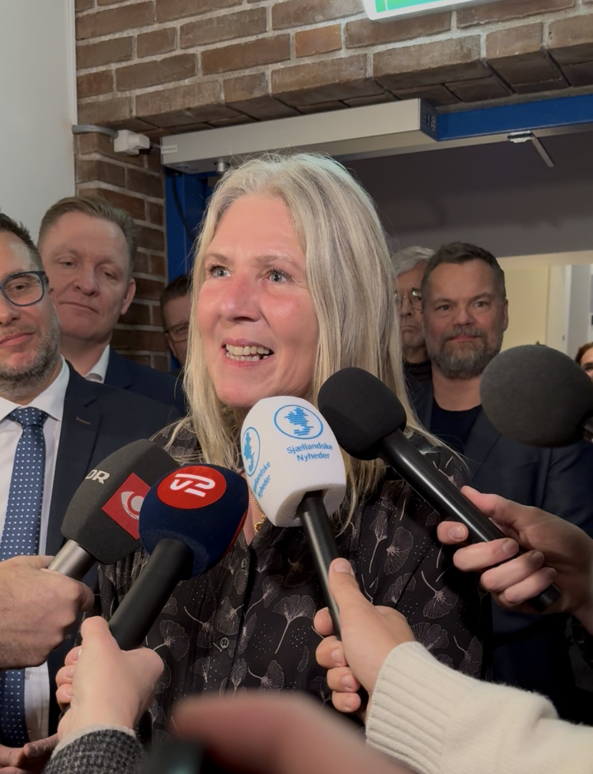 Susanne Palskov Farnø (CC) forlod forhandlingslokalet med et stort smil og en god nyhed til alle beboerne på Camping Corona. - Thomas Troensegaard Susanne Palskov Farnø (CC) forlod forhandlingslokalet med et stort smil og en god nyhed til alle beboerne på Camping Corona.