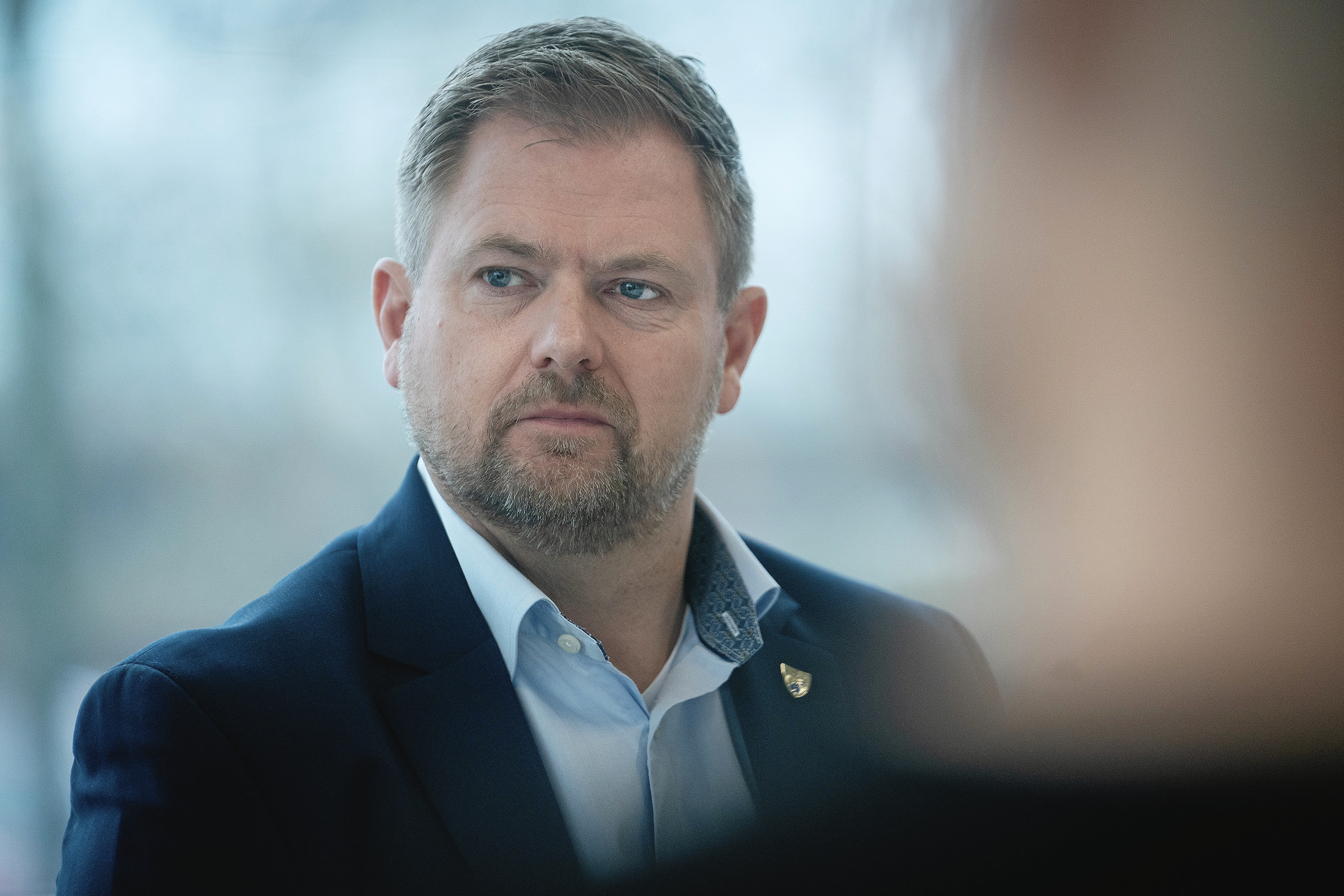 Thomas Elong er erklæret inhabil i sager, som skulle behandles på kommunalbestyrelsesmødet onsdag aften.