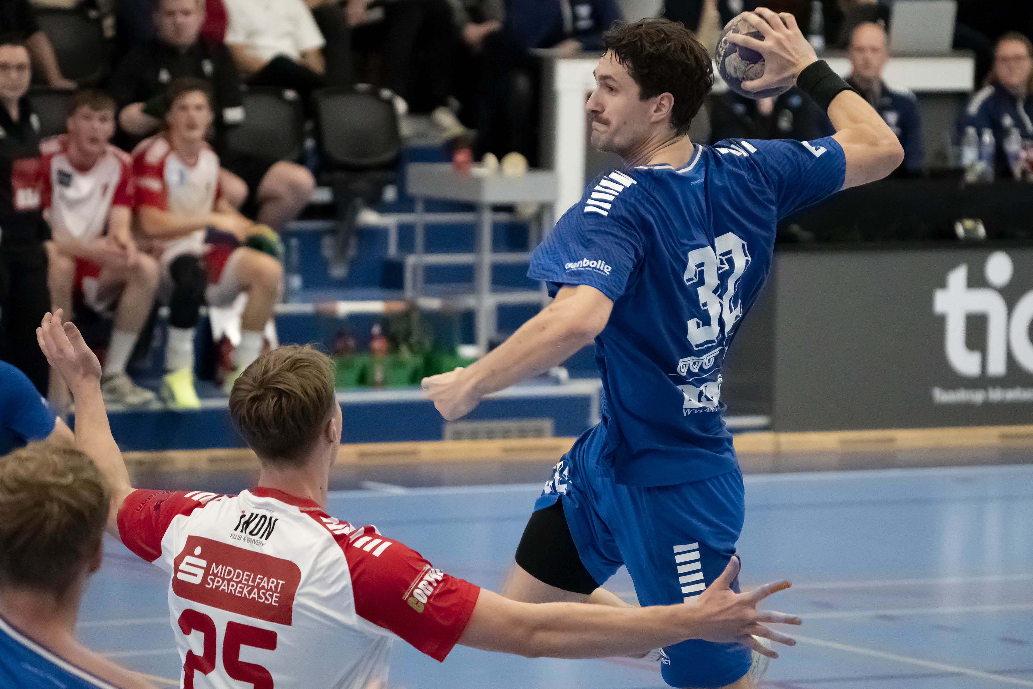 Anders Sell - hér mod Kolding tidligere på sæsonen - skifter nu til sjællandsk konkurrent.