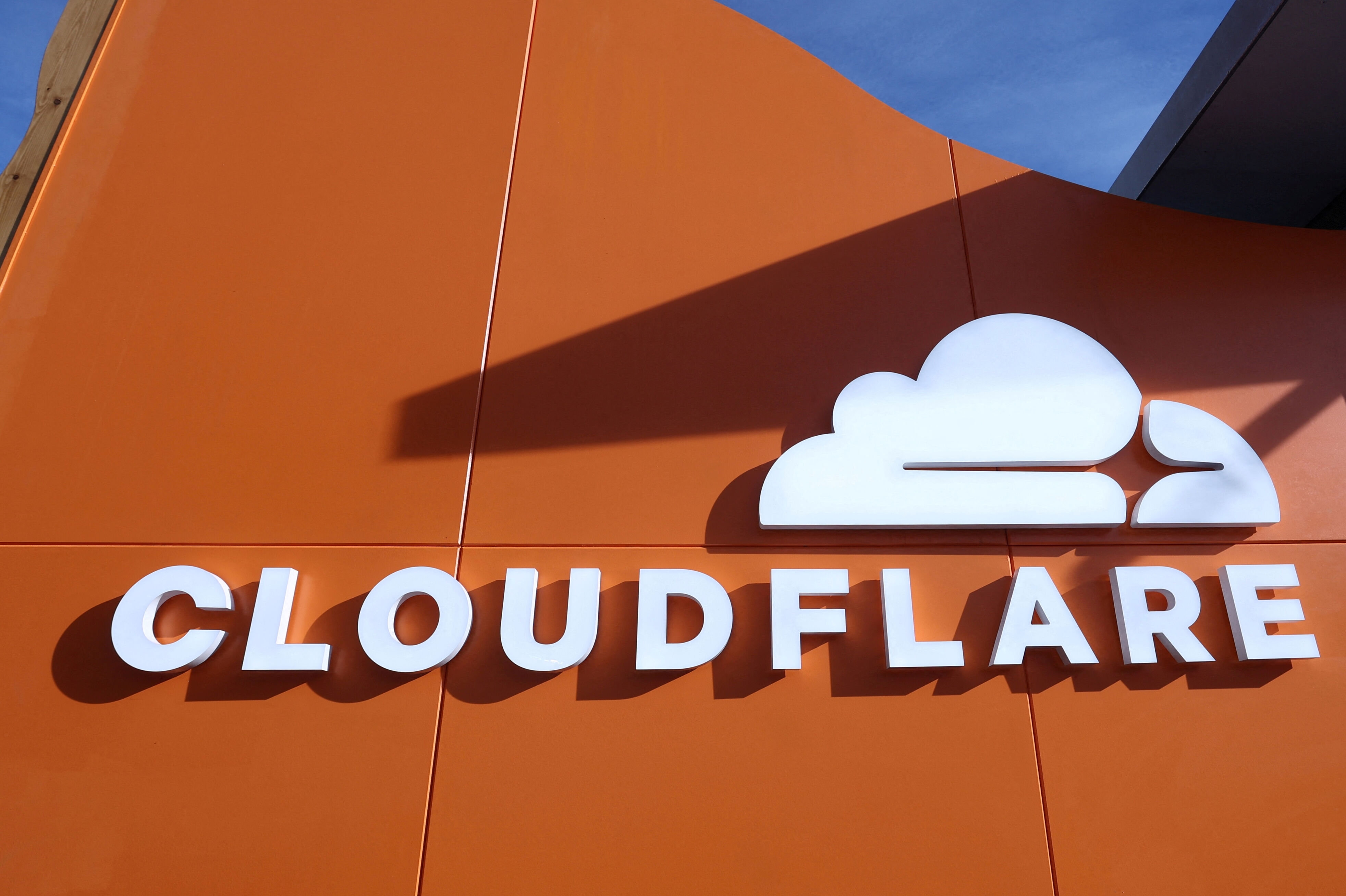 Sikkerhedsudbyderen Cloudflare håndterer knap en femtedel af den globale webtrafik. (Arkivfoto).