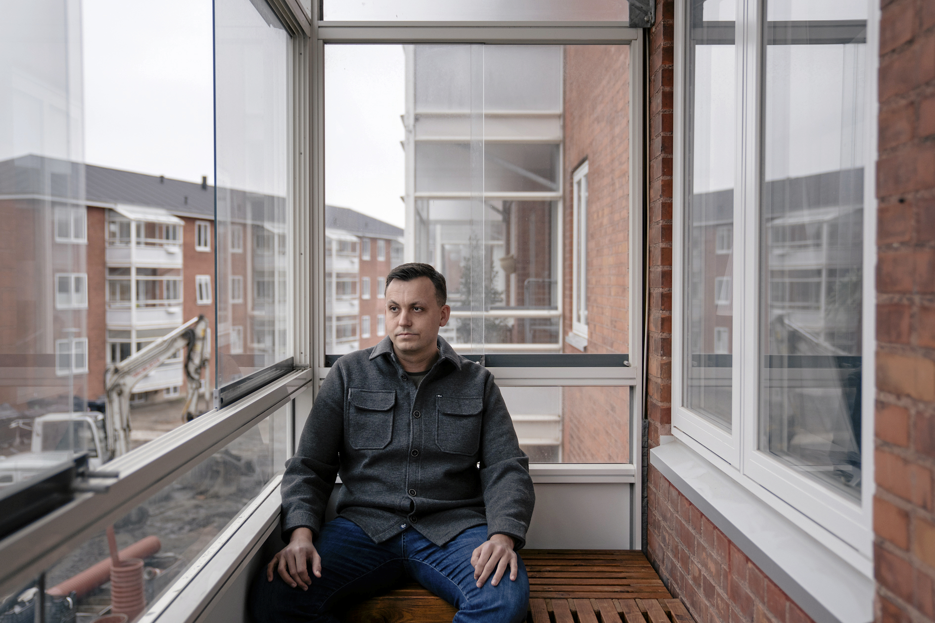 Morgan Krüger (S) bor selv i almen bolig i nærheden af Roskilde Idrætspark. Lige her ser han ikke behov for flere almene boliger i forbindelse med stadionombygningen.