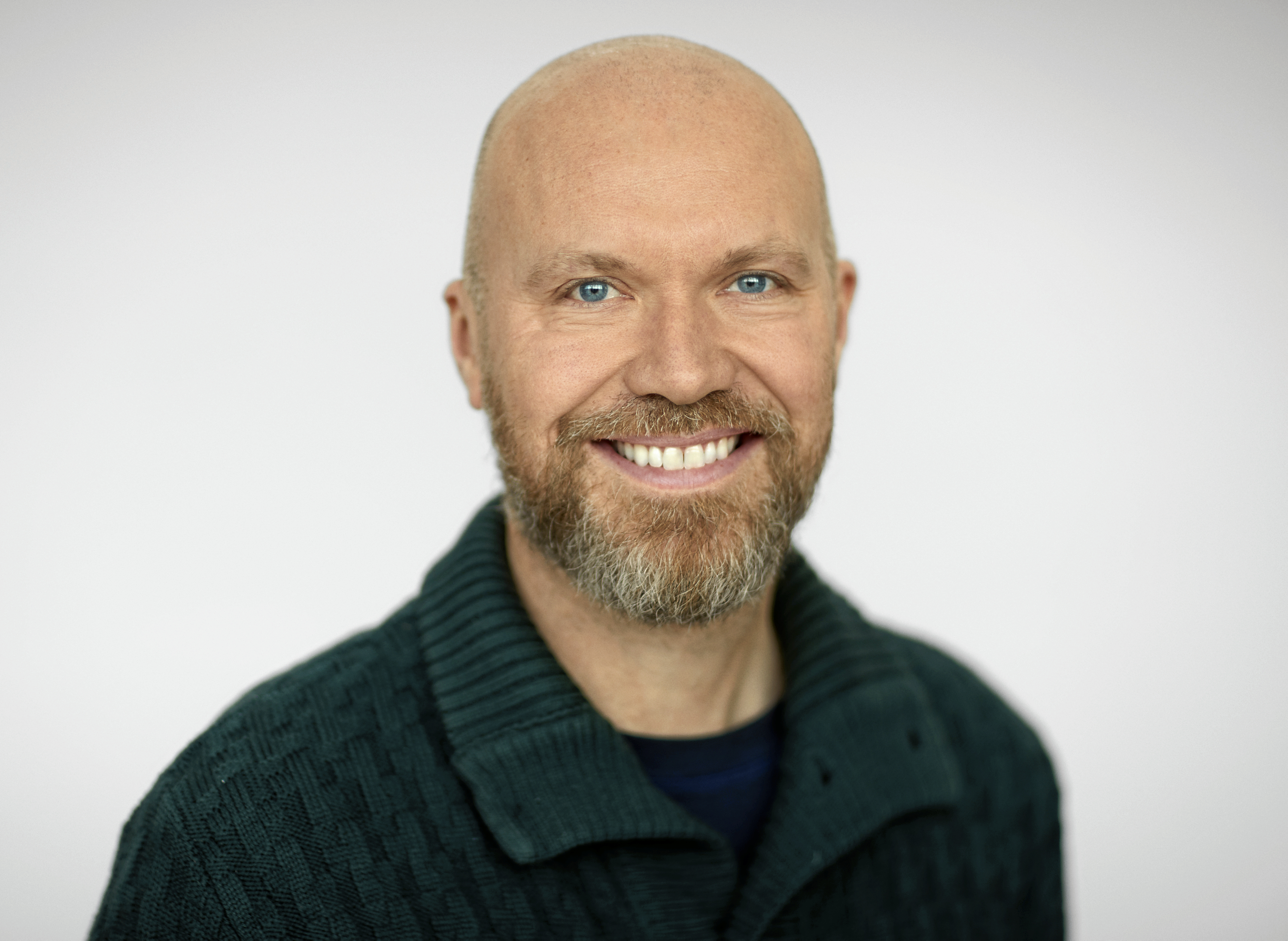 Selv om en høj løn formentlig er attråværdig for mange topdirektører, så er det ifølge Thomas Poulsen, lektor på CBS, med til at skubbe til den økonomiske ulighed, der er vokset ganske betragteligt i det danske samfund de senere år – og som dermed bliver større.