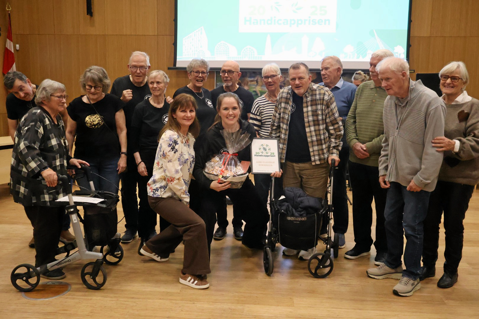 En glad Emilie Richter, træner til Parkinson Boksning i Høje-Taastrup Bokseklub, var en af prismodtagerne.