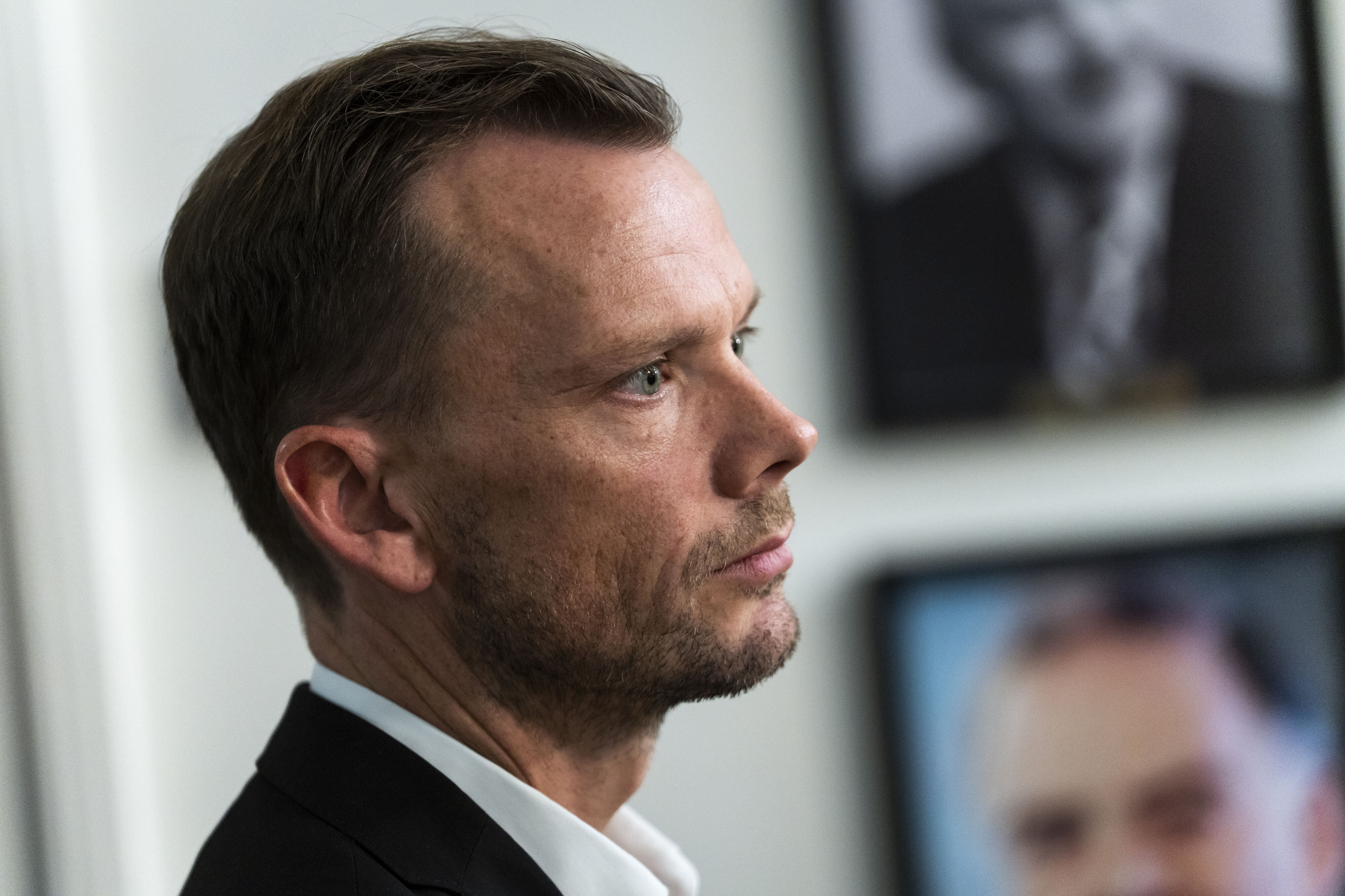 Justitsminister Peter Hummelgaard (S) præsenterede 4. november en ny flerårsaftale for politiet. Den indeholder blandt andet en "styrket indsats mod økonomisk kriminalitet", hvor politiet har oplevet stigende sagsbunker. (Arkivfoto).