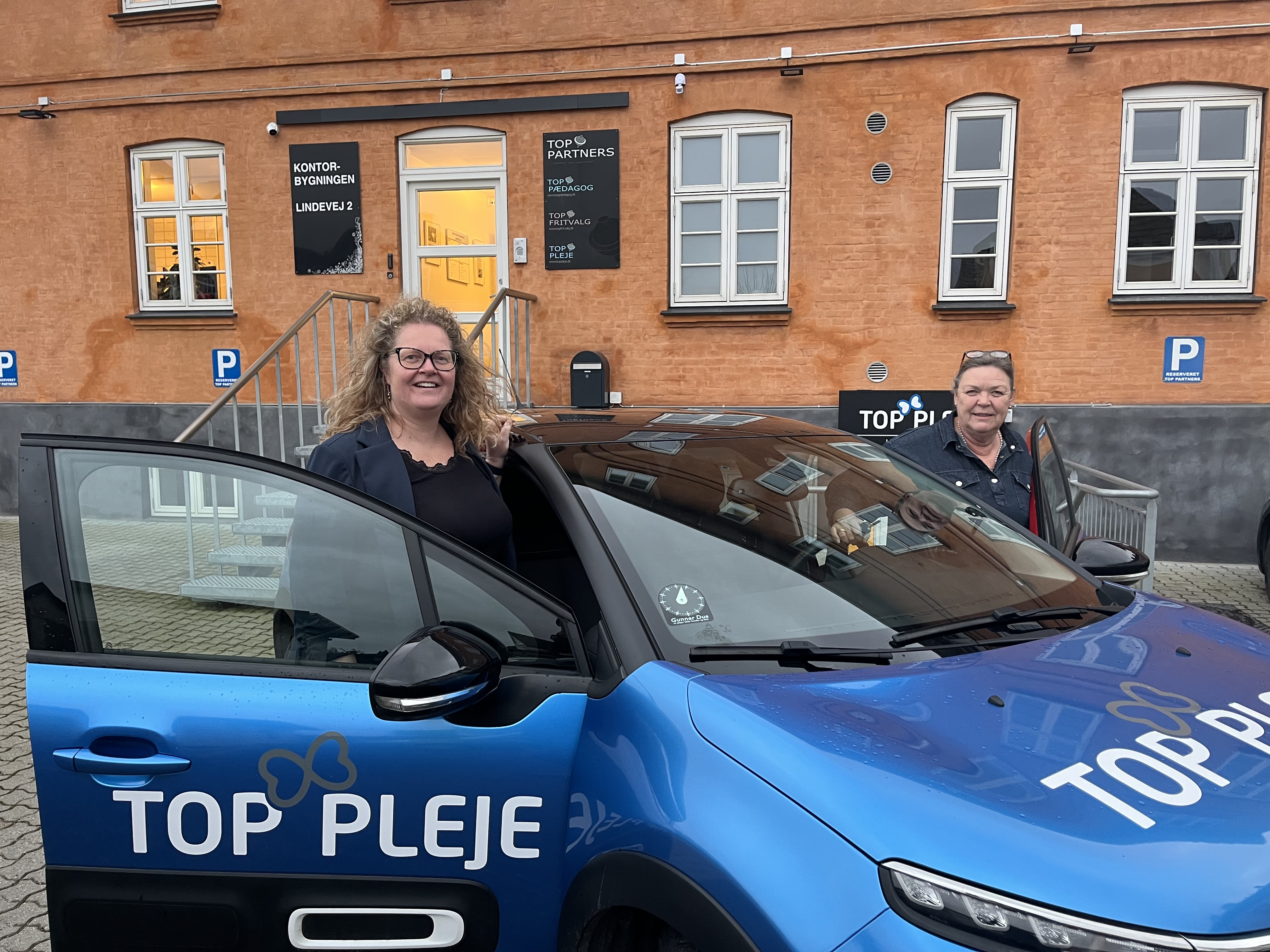 Stifter og ejer Pia Larsen og daglig leder af Top Pleje, Jeanette Buhl-Madsen, er klar til at møde borgerne.