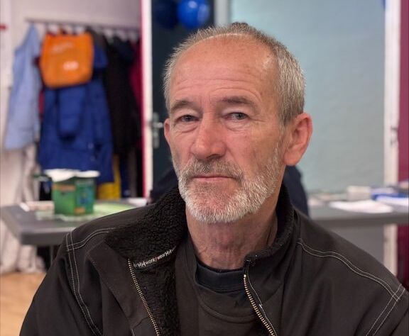 Jim Rasmussen besøgte teststedet i Nykøbing Falster Hallerne.