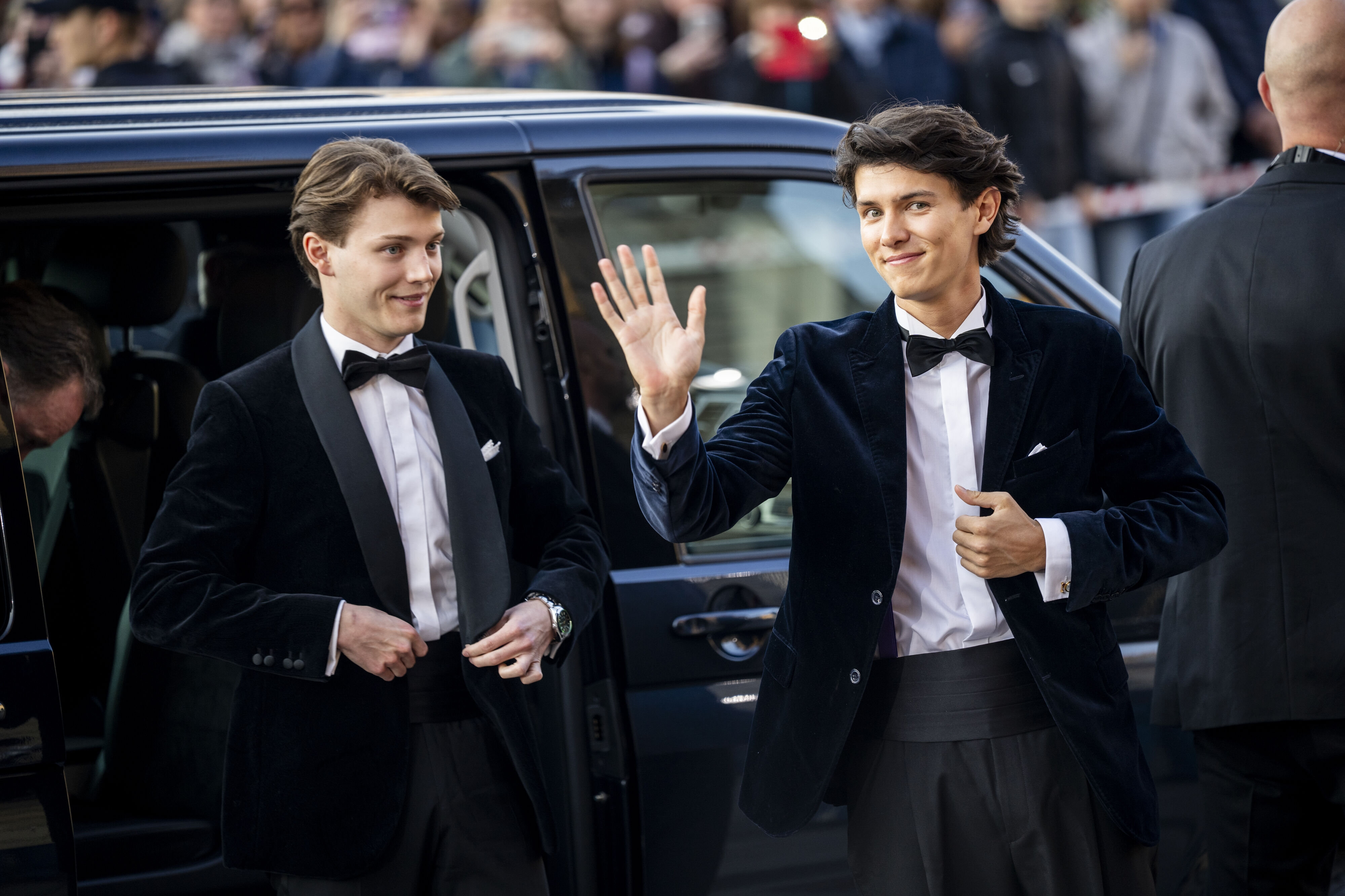 Selvom grev Nikolai har fået frataget sin titel som prins, dukker han fortsat op til kongelige begivenheder. Det gjorde han blandt andet i april med sin bror grev Felix ved sin side til en teaterforestilling i København i anledning af deres kusine prinsesse Isabellas 18-års fødselsdag. (Arkivfoto).