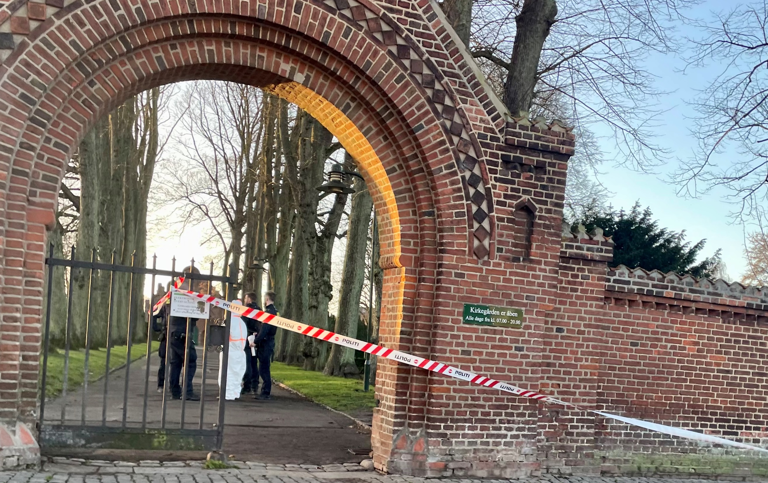 Politiet var lørdagen igennem til stede på og omkring Gråbrødre Kirkegård