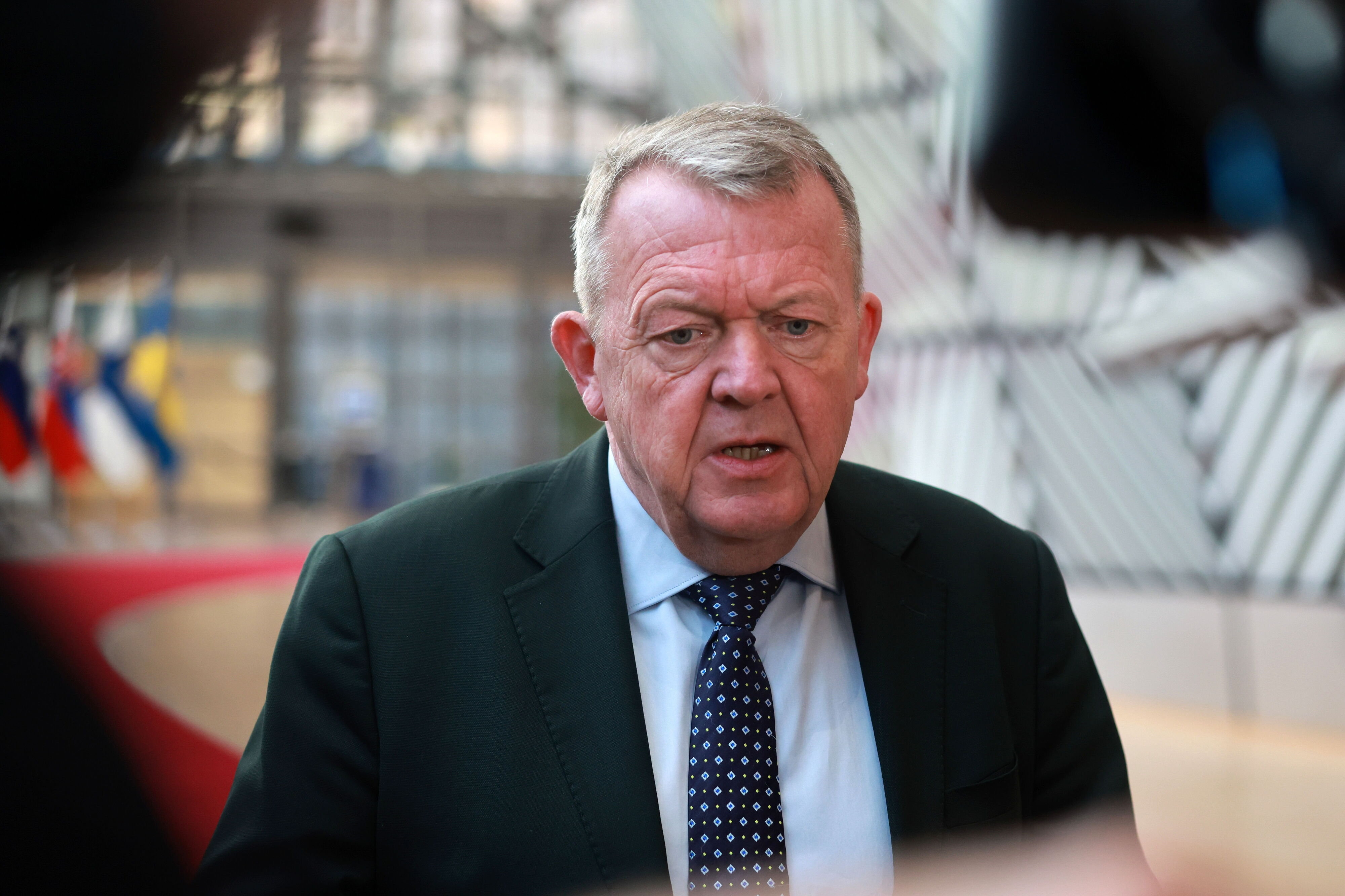 Lars Løkke Rasmussen, der både er formand for Moderaterne og udenrigsminister, afviser at indgå i en SSFM-regering efter valget.