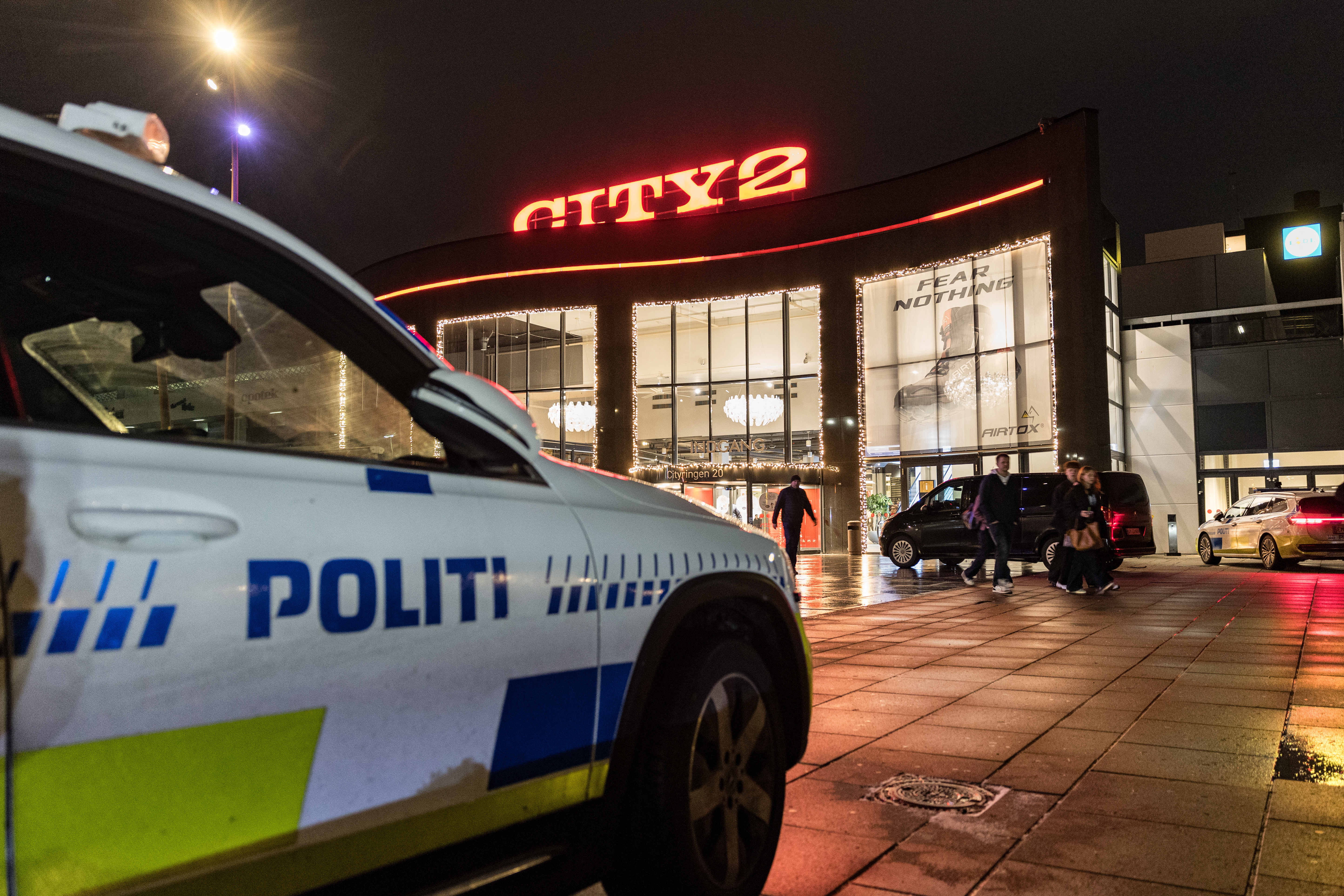 Der var politi ved City2 efter knivstikkeriet 2. januar.