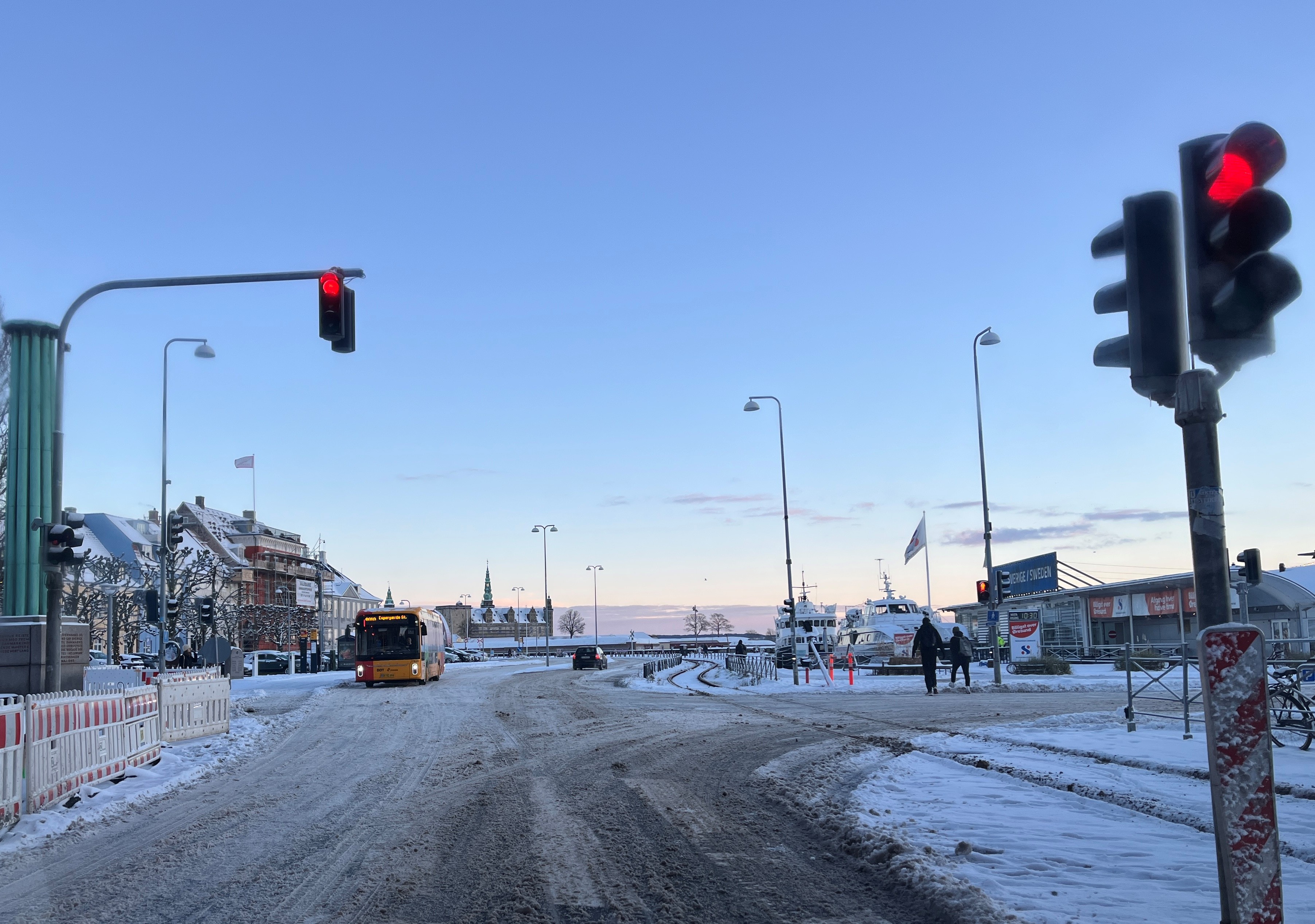 Sne på vejene i går morges.
