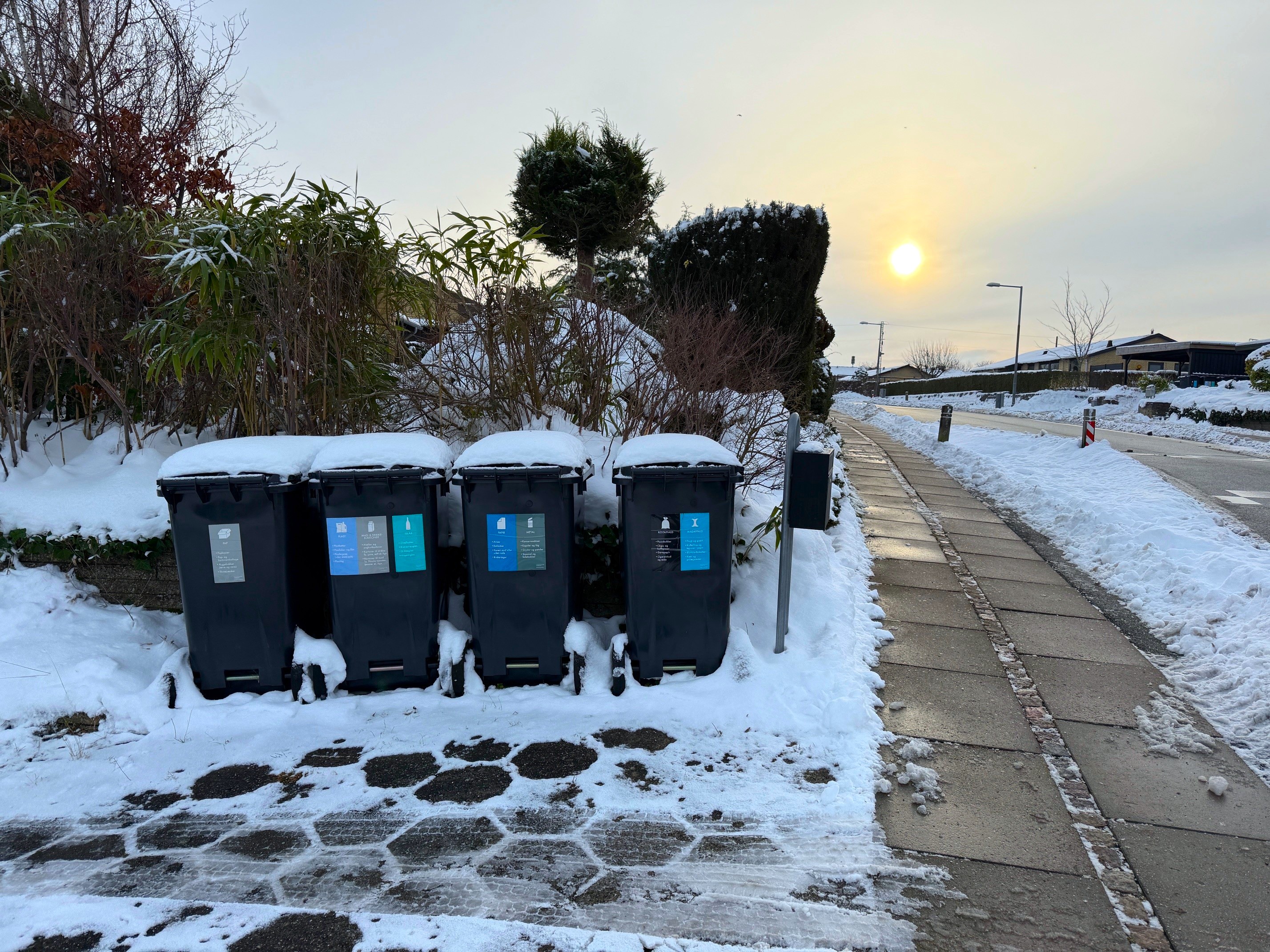 Verdis afhenter fortsat skrald andre steder, men i Frederikssund Kommune vurderes forholdene til at være for farlige.