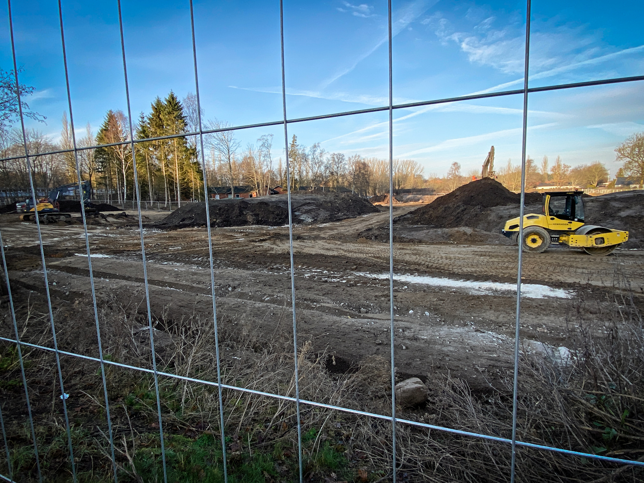 Gravemaskinerne er i fuld gang ved det historiske Ankerhus-område.