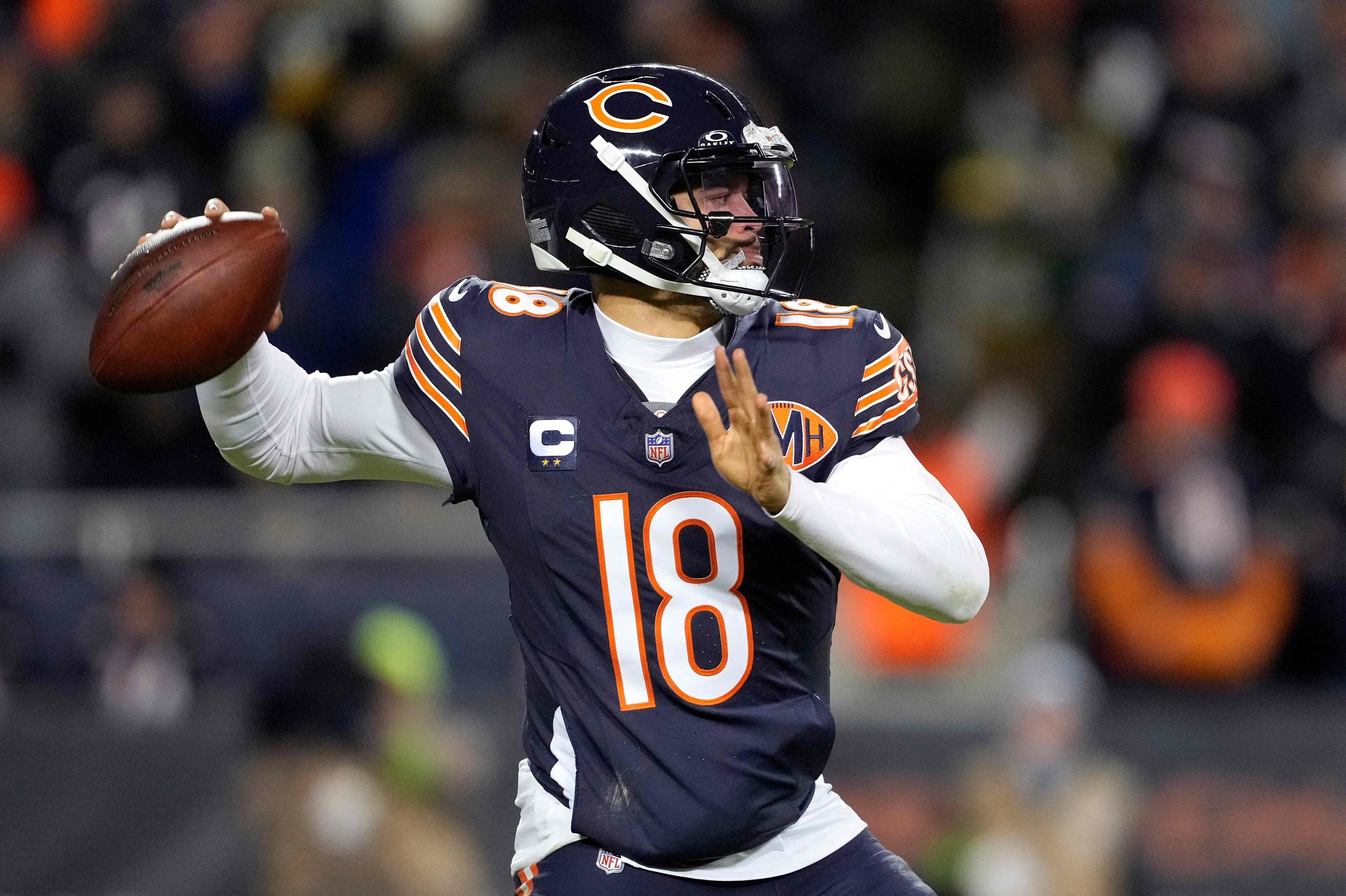 Caleb Williams førte an, da Chicago Bears scorede 25 point i fjerde quarter og nedlagde Green Bay Packers.