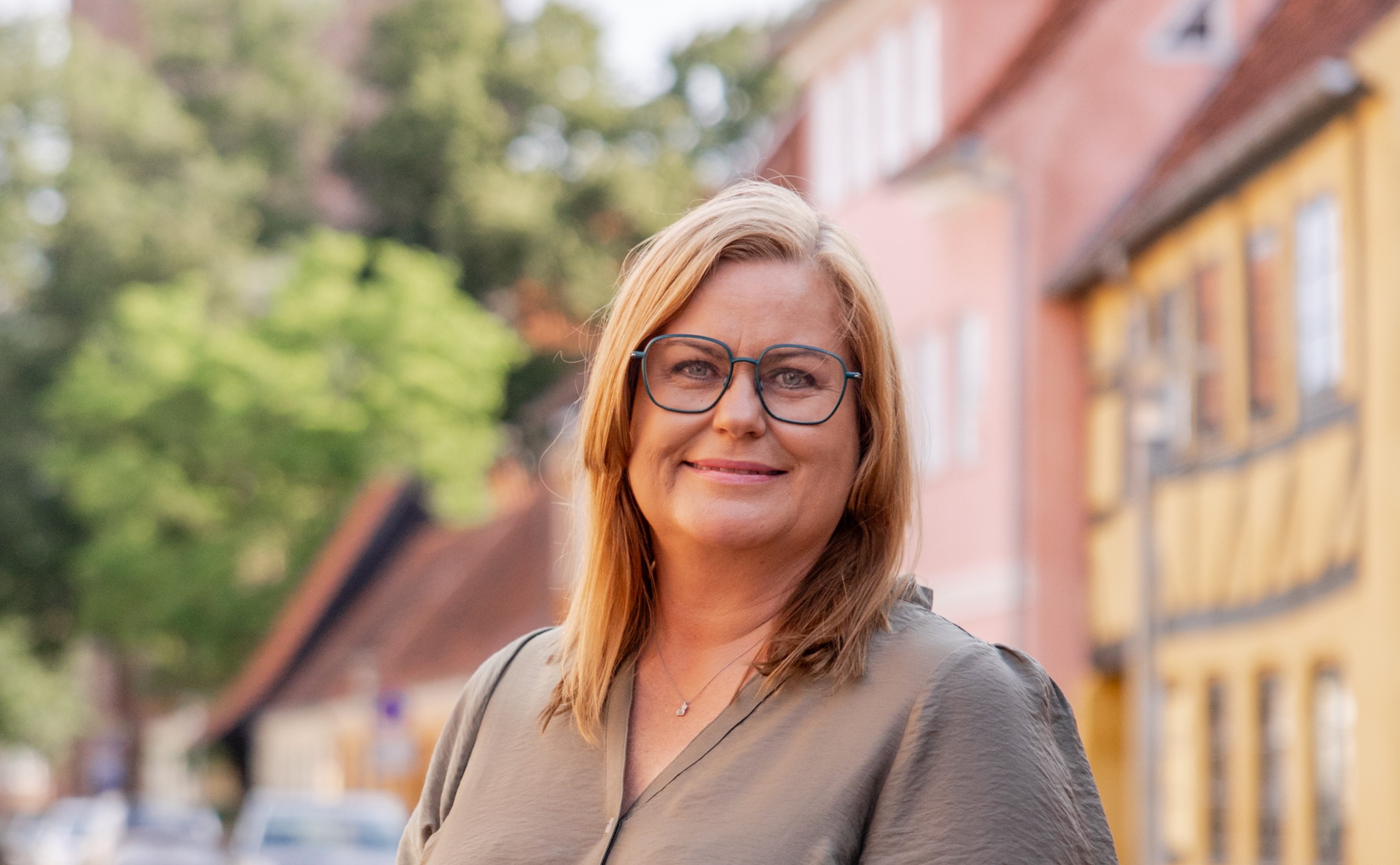 - I en geografisk stor kommune som vores med mange mindre byer er folkeskolerne superafgørende i lokalsamfundene, siger Pernille Sylvest (S).