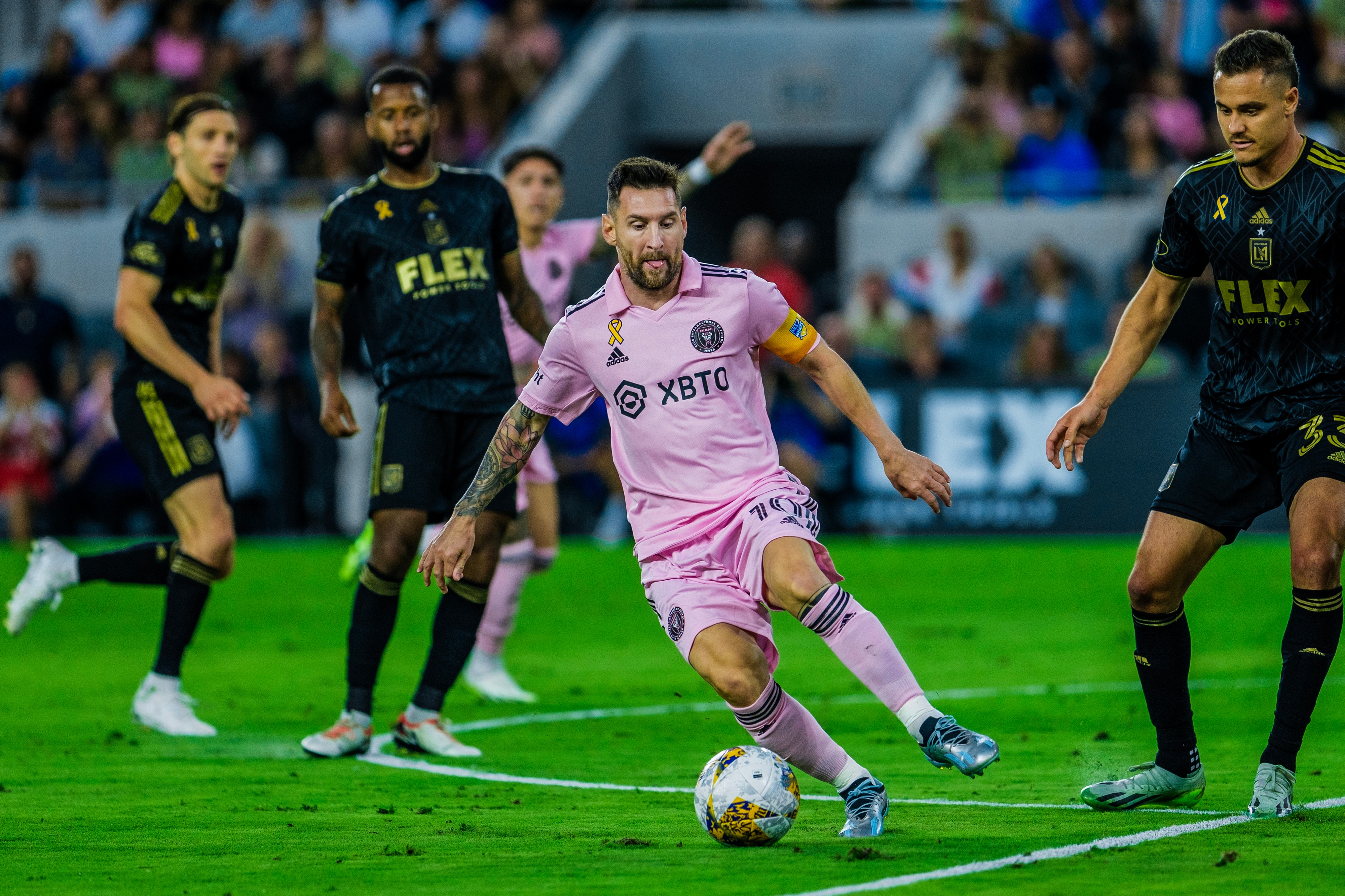 Lionel Messi spiller i dag for Inter Miami CF. Her er han i kamp på udebane i Los Angeles i september 2023. - Robert Hendel Lionel Messi spiller i dag for Inter Miami CF. Her er han i kamp på udebane i Los Angeles i september 2023.