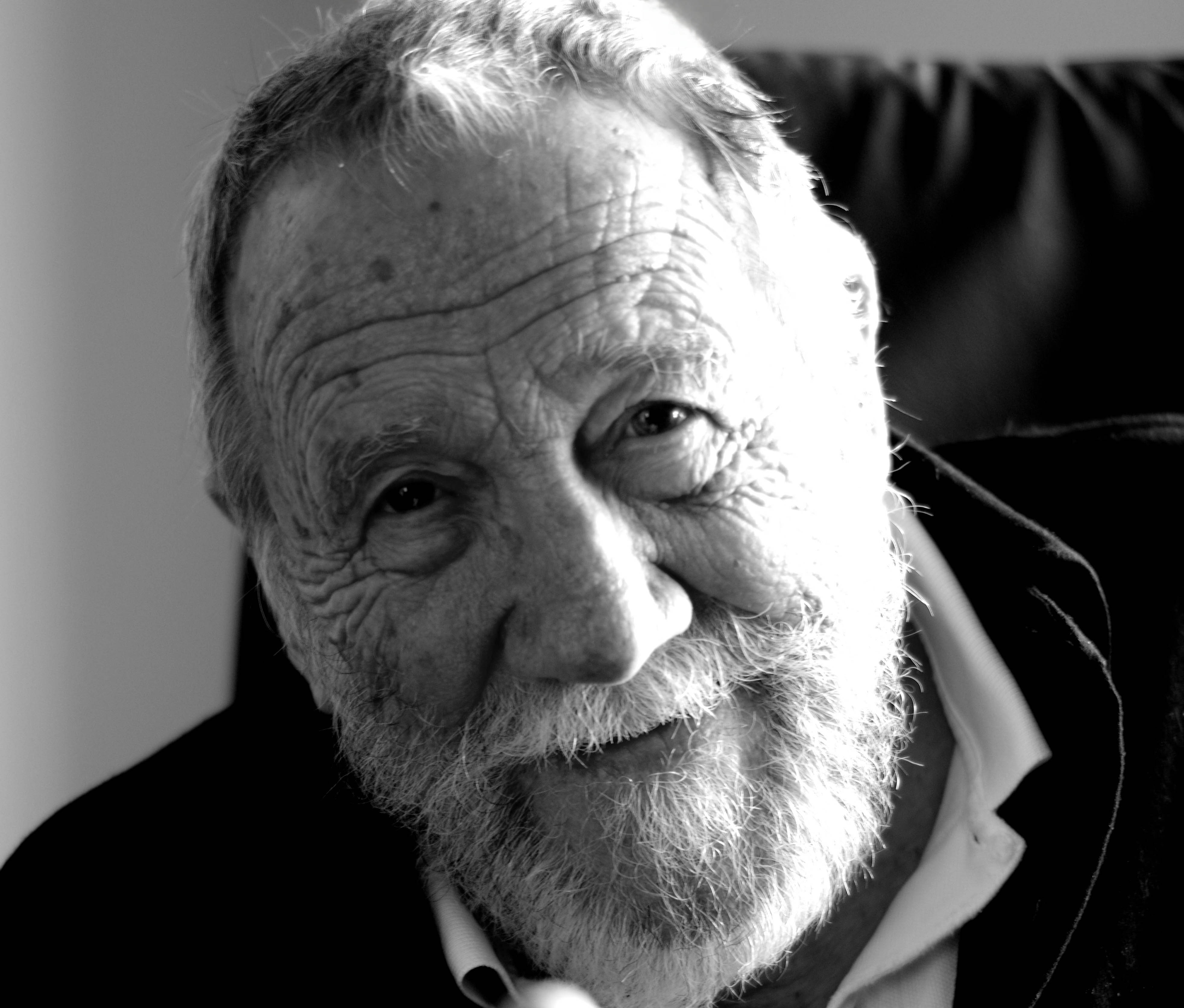 Ole Janus Larsen fylder 90 år 24. januar.
