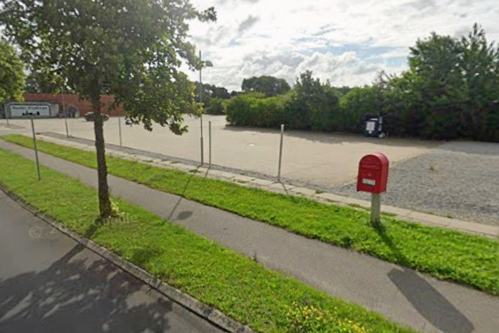Nu kan du byde på den sidste røde postkasse – Sjællandske Nyheder
