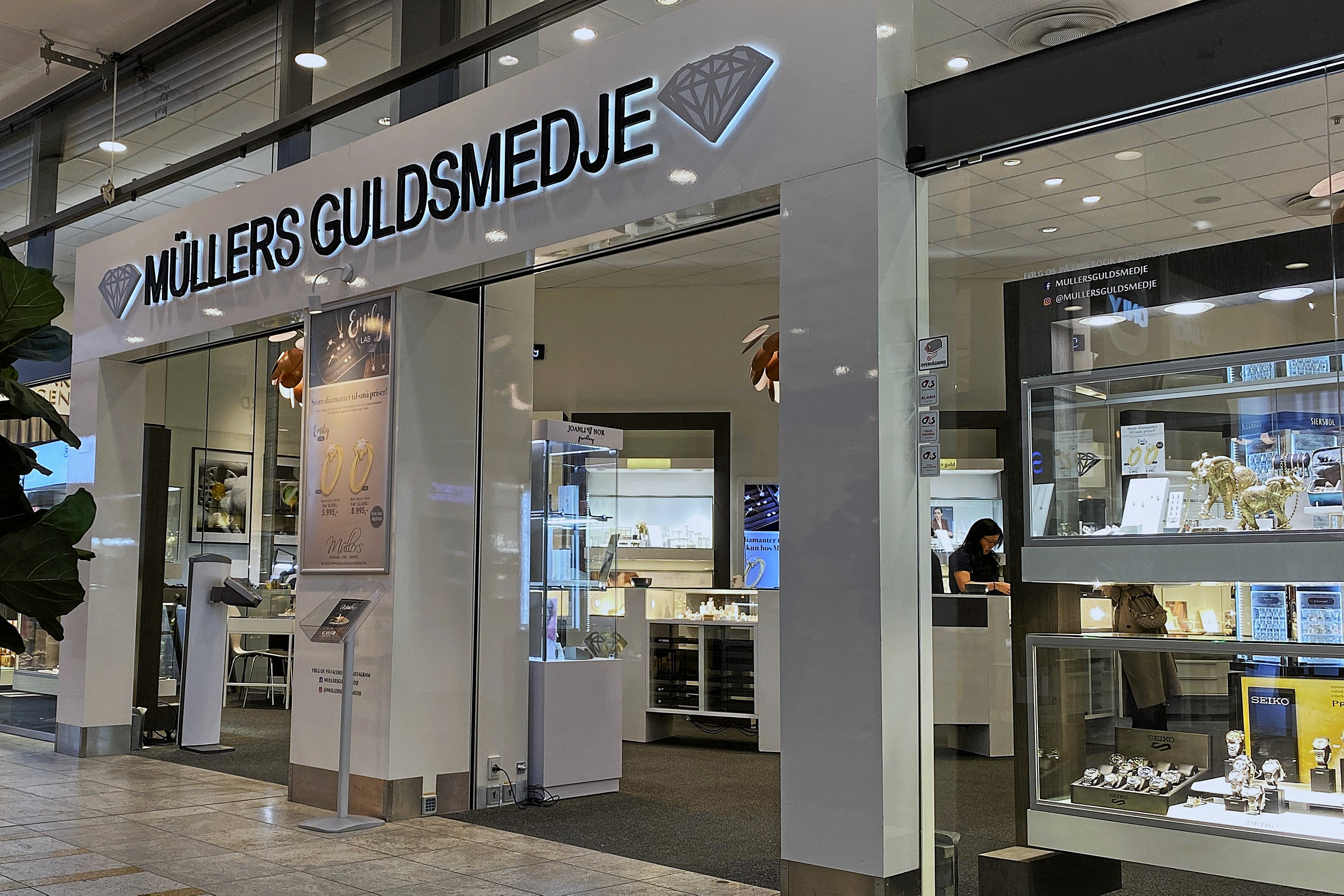 Müllers Guldsmedje skal i gang med en større ombygning af sin butik på Ro's Torv.
