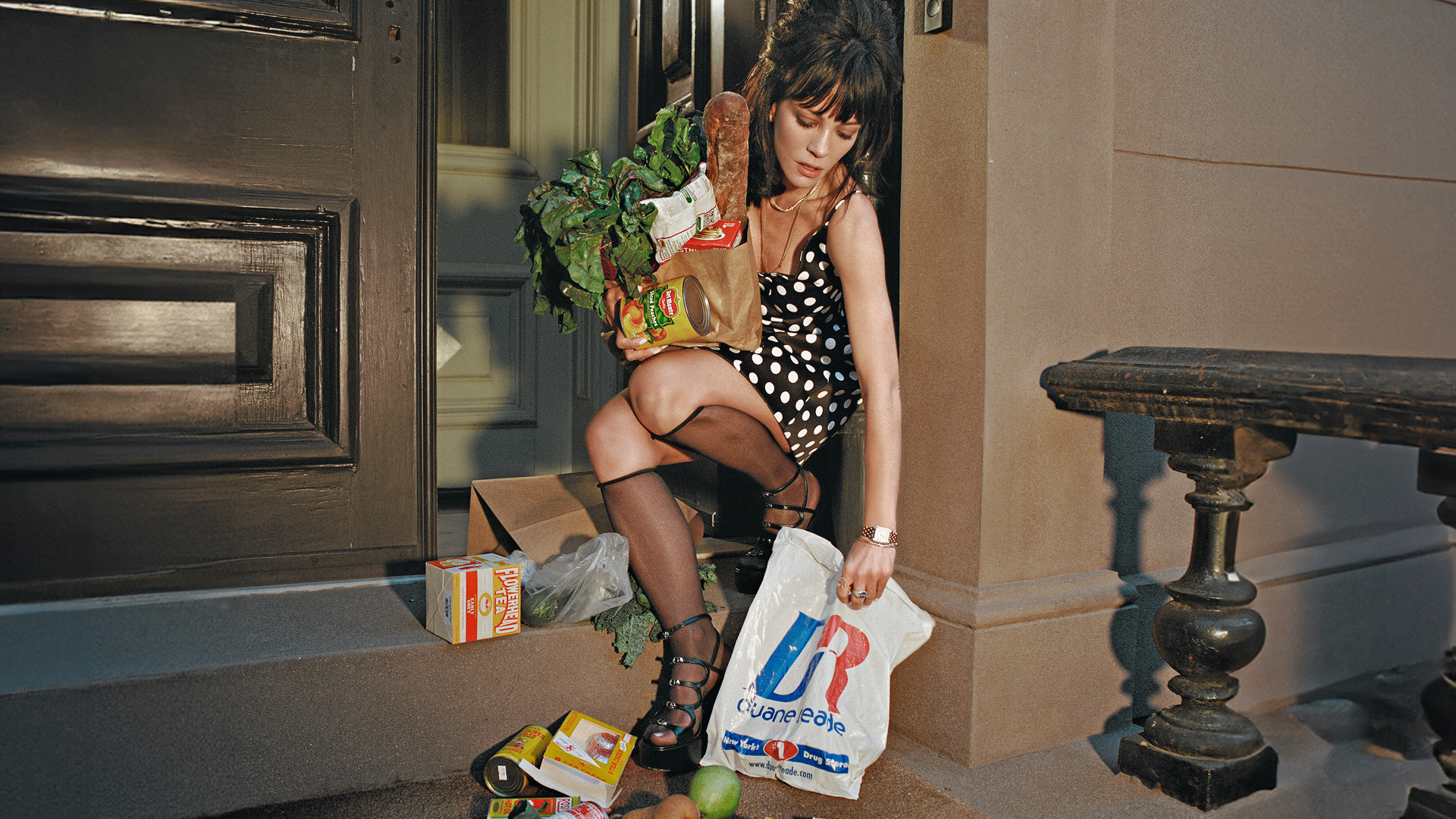 Lily Allen skal til sommer spille på Roskilde Festival, hvor hun senest optrådte i 2009.