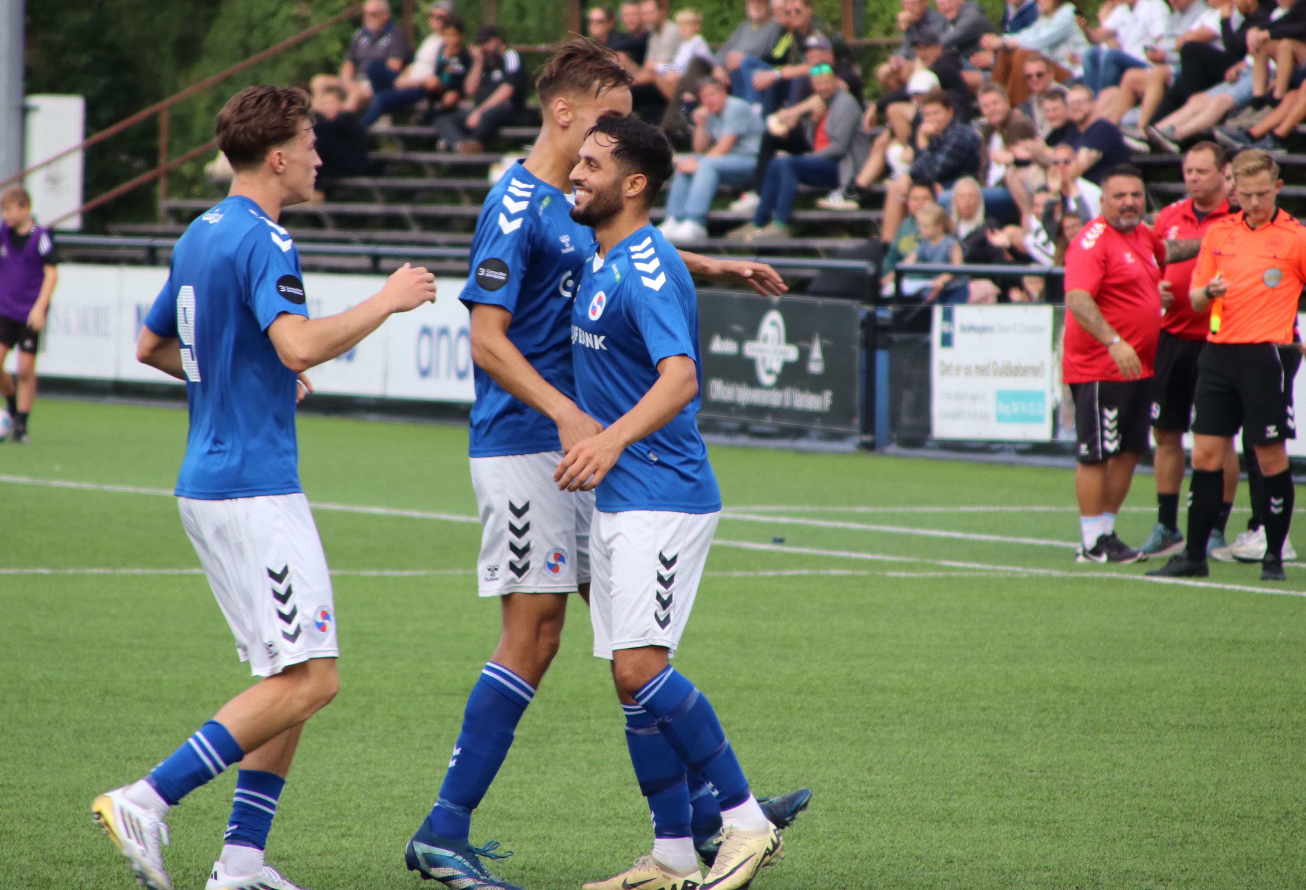 Ahmed Hassan og holdkammeraterne får nyt selskab i truppen.