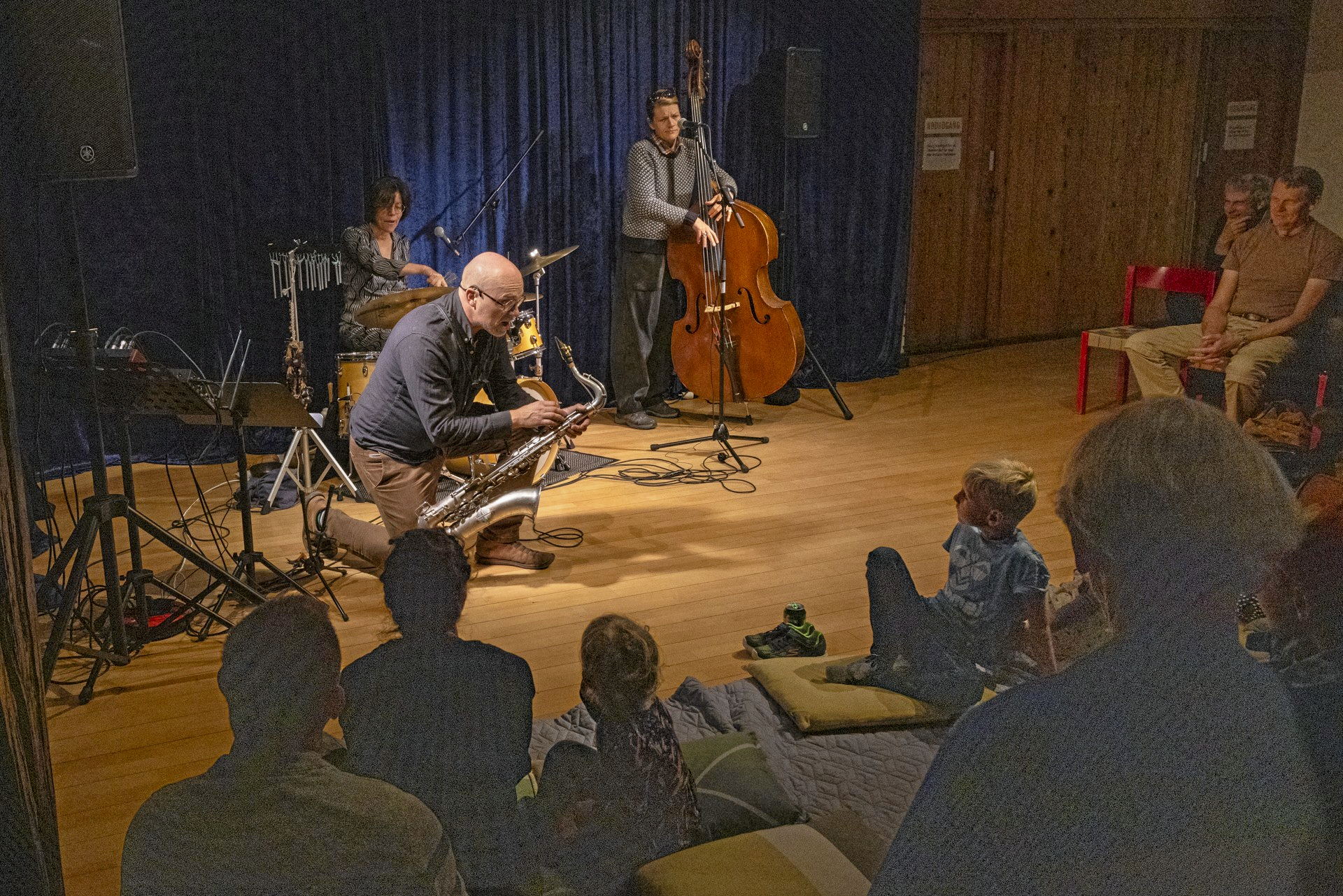 Efter middagen spiller Trio Høgsbro koncerten "Ækle Jazzede Æventyr".