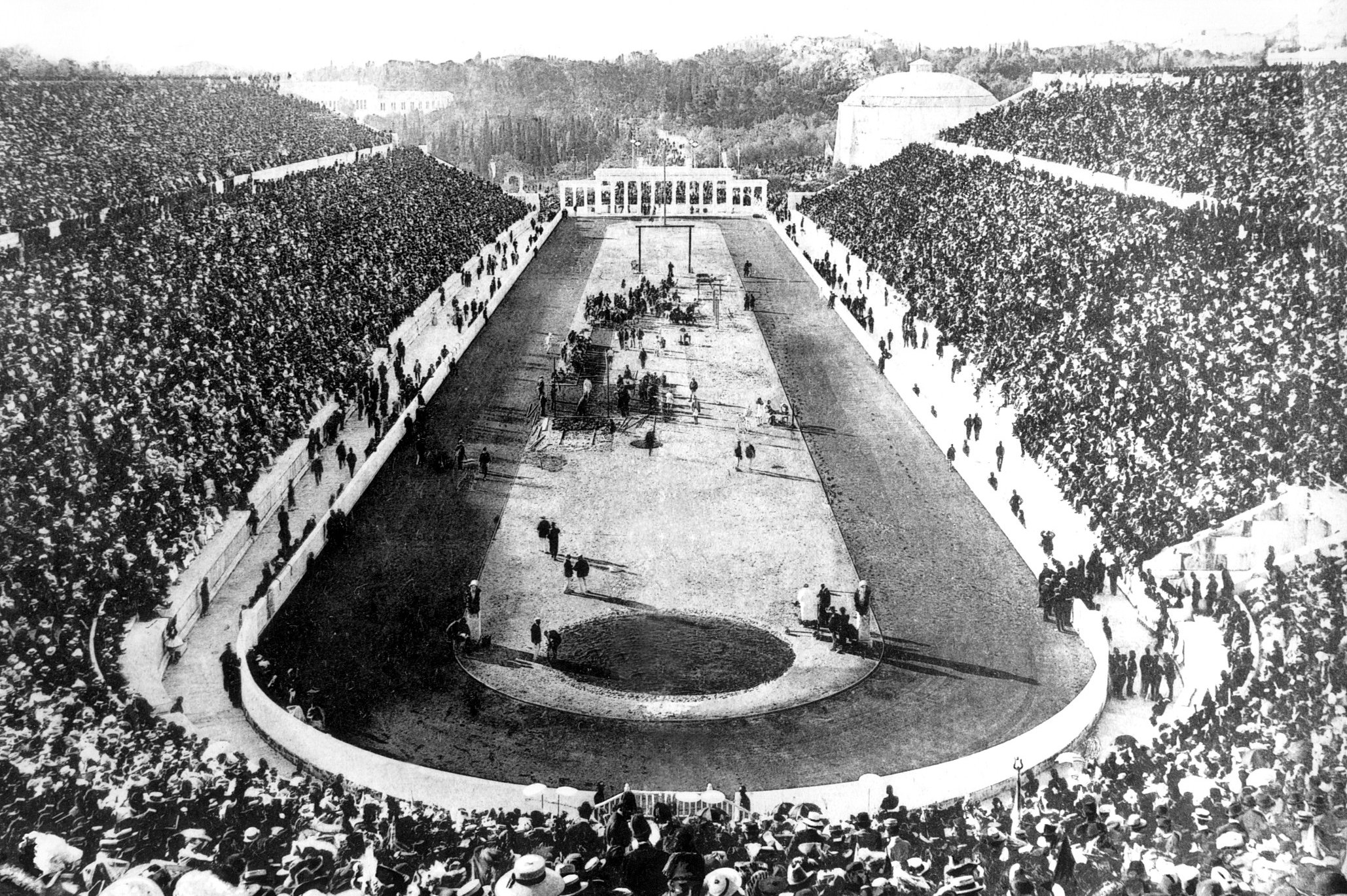 Da De Olympiske Lege første gang fandt sted i Athen i 1896, var det kun mandlige amatørsportsfolk, der måtte deltage. (Arkivfoto.)