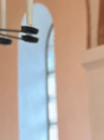 Man må meget gerne være udklædt i kirken på søndag, siger sognepræst Jakob Holm. - Privat Man må meget gerne være udklædt i kirken på søndag, siger sognepræst Jakob Holm.