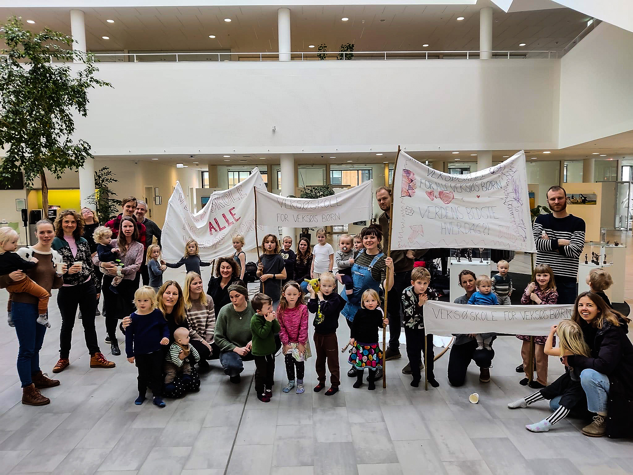Forældre og elever har ved tidligere lejligheder gjort opmærksom på, at Veksø Skole skal være for alle byens børn. Det ønske får man nu indfret med en dispensation til et elevtal på op til 28 elever i den kommende børnehaveklasse.