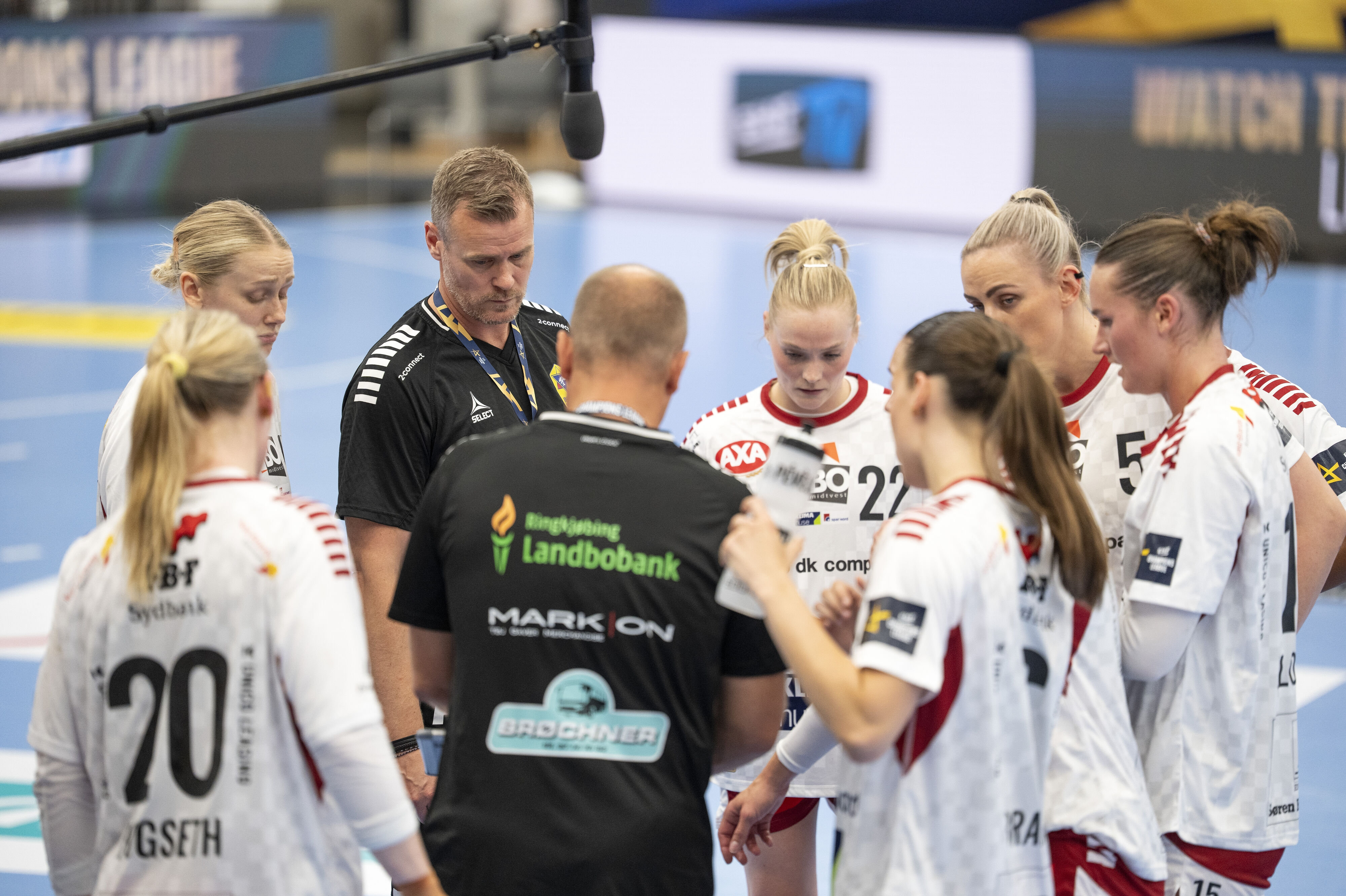 Ikast Håndbold kan stadig nå en af de to pladser direkte videre i Champions League. Der resterer to runder af gruppefasen. (Arkivfoto).