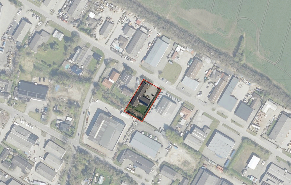 Ejendommen er på i alt 496 kvadratmeter