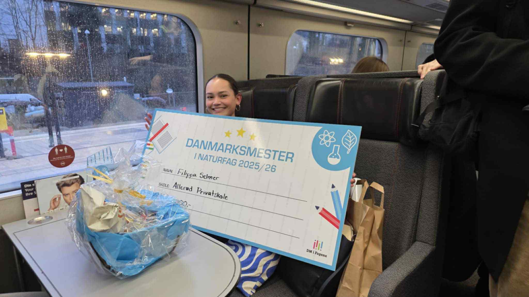 Filippa tog udfordringen på sig med både nysgerrighed og skabertrang, da hun deltog i DM i Naturfag - og løb med førstepladsen.
